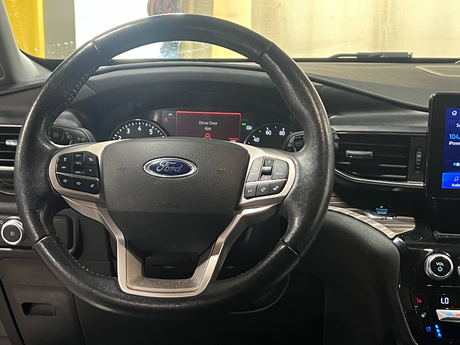 Thumbnail: 2021 Ford Explorer - 4