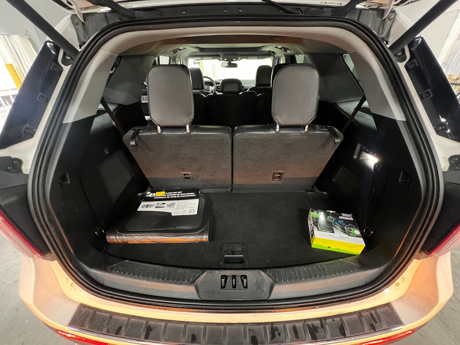 Thumbnail: 2021 Ford Explorer - 6