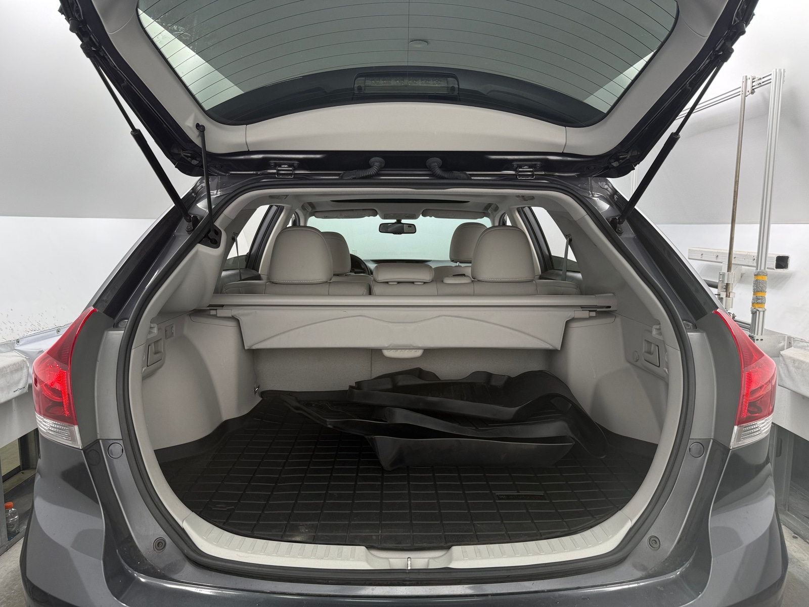 Thumbnail: 2014 Toyota Venza - 6