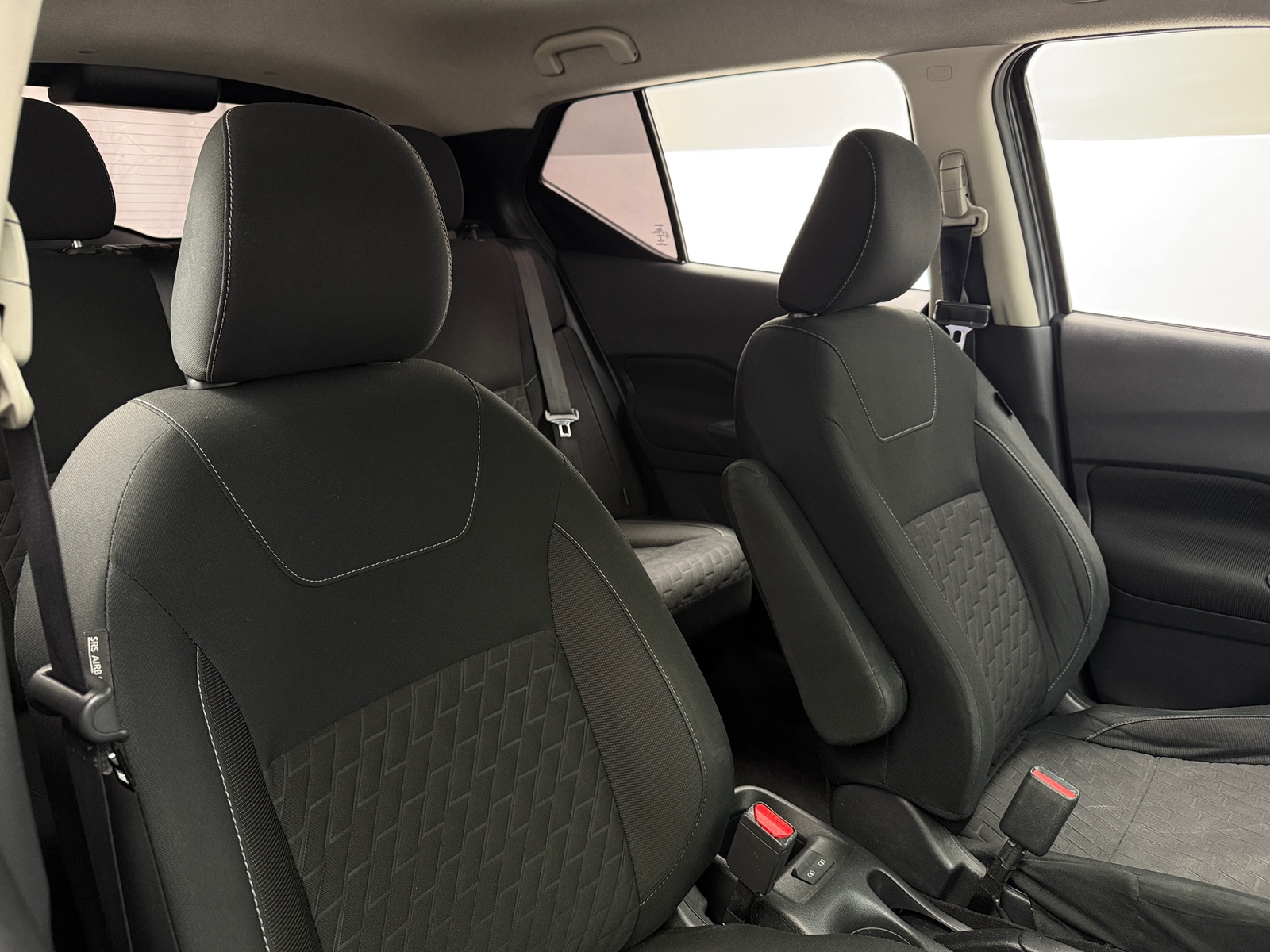 Thumbnail: 2021 Nissan Kicks - 2