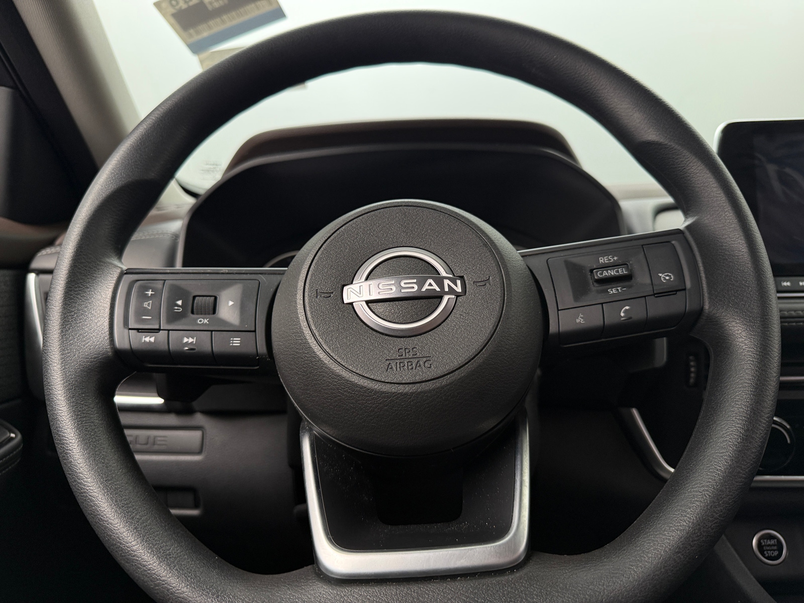 Thumbnail: 2022 Nissan Rogue - 5