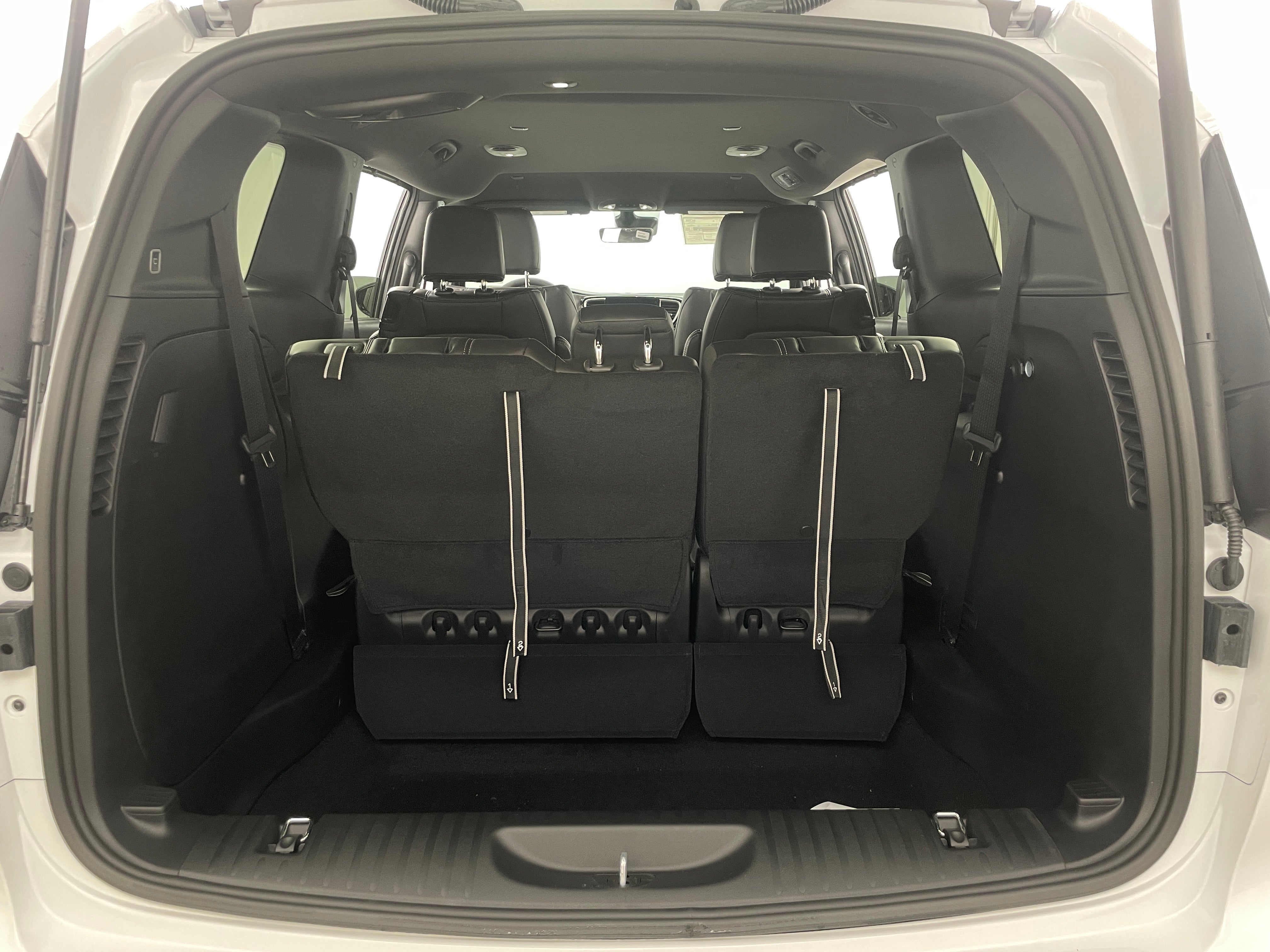 2026 Chrysler Voyager LX - Photo 7