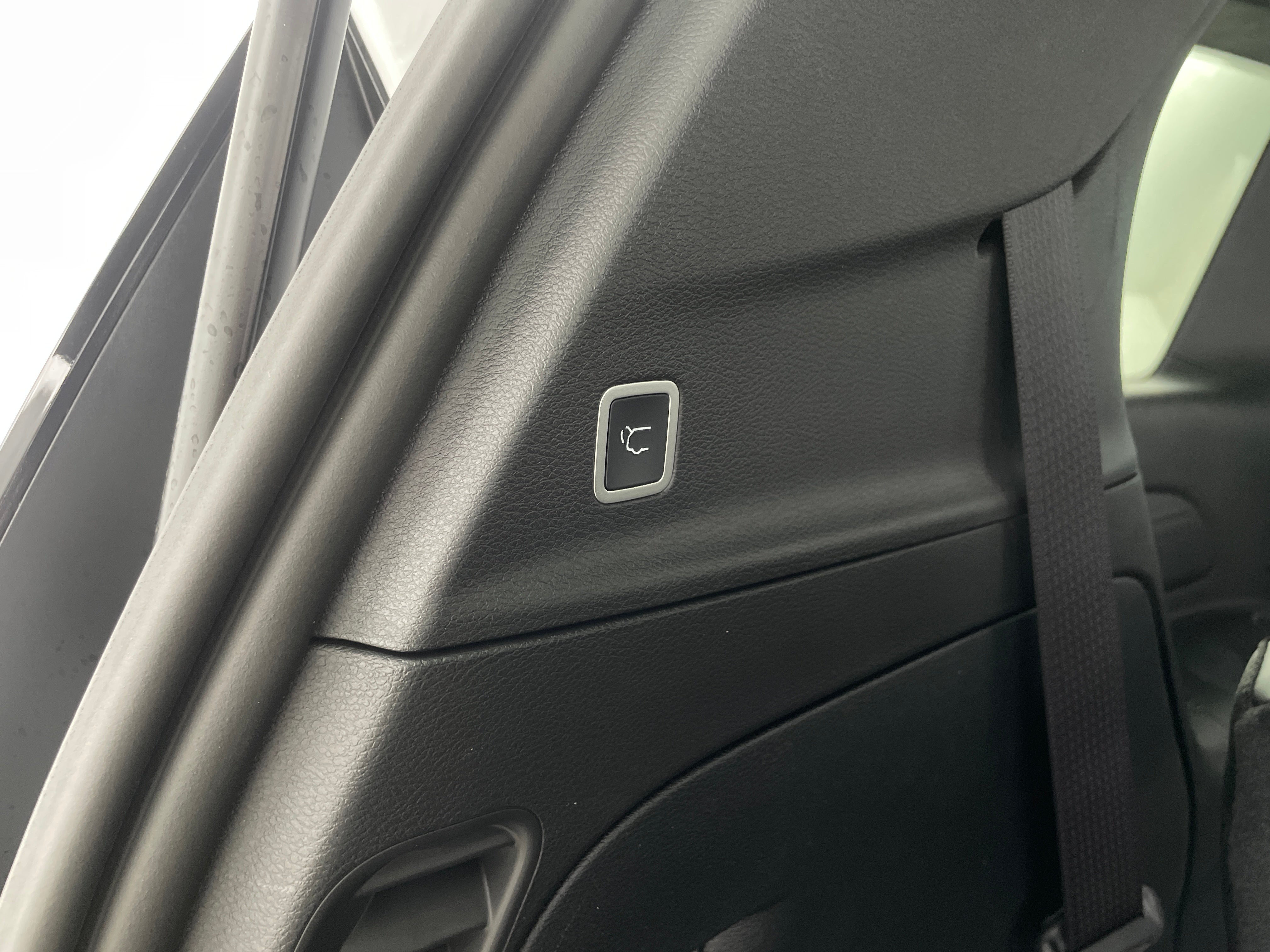 2026 Chrysler Voyager LX - Photo 15