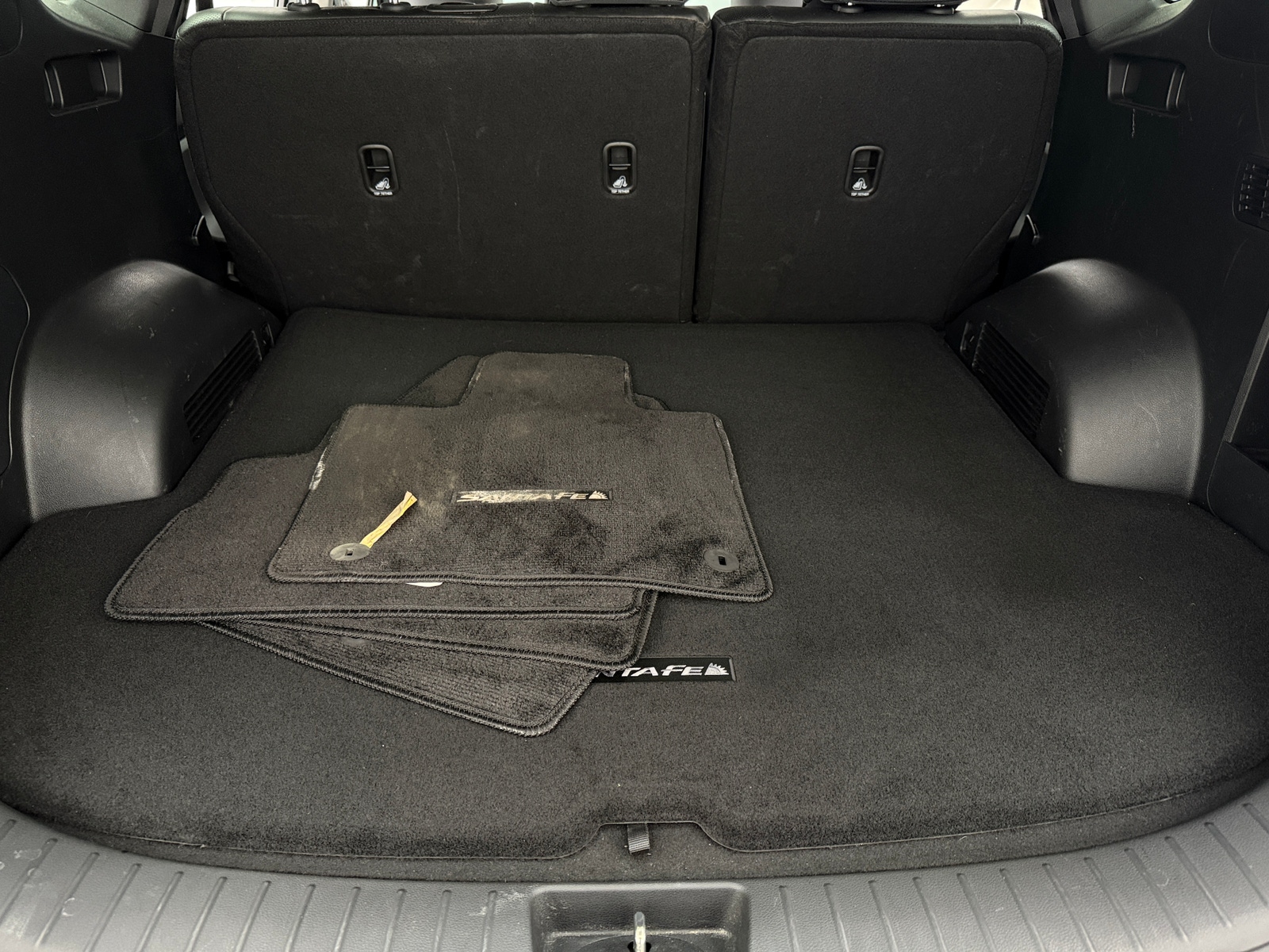 Thumbnail: 2023 Hyundai Santa Fe - 6