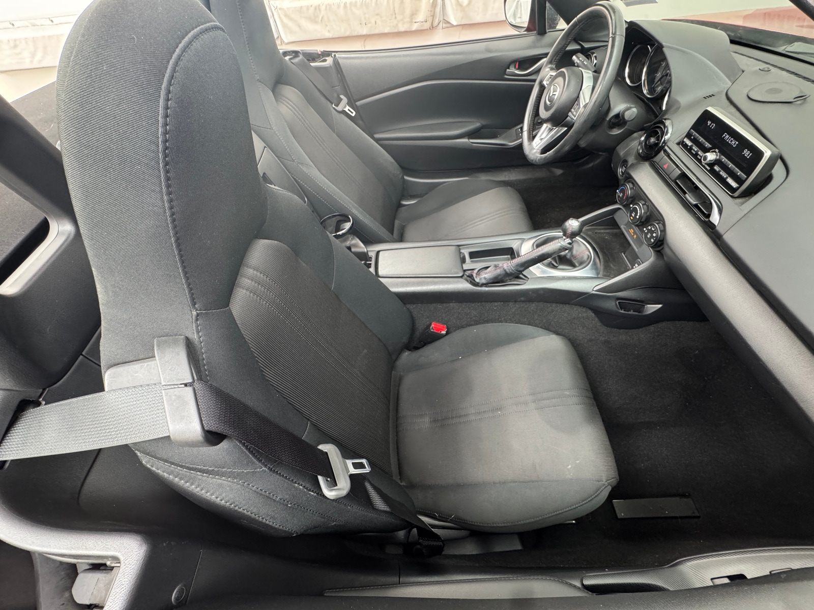 Thumbnail: 2017 Mazda MX-5 Miata - 2