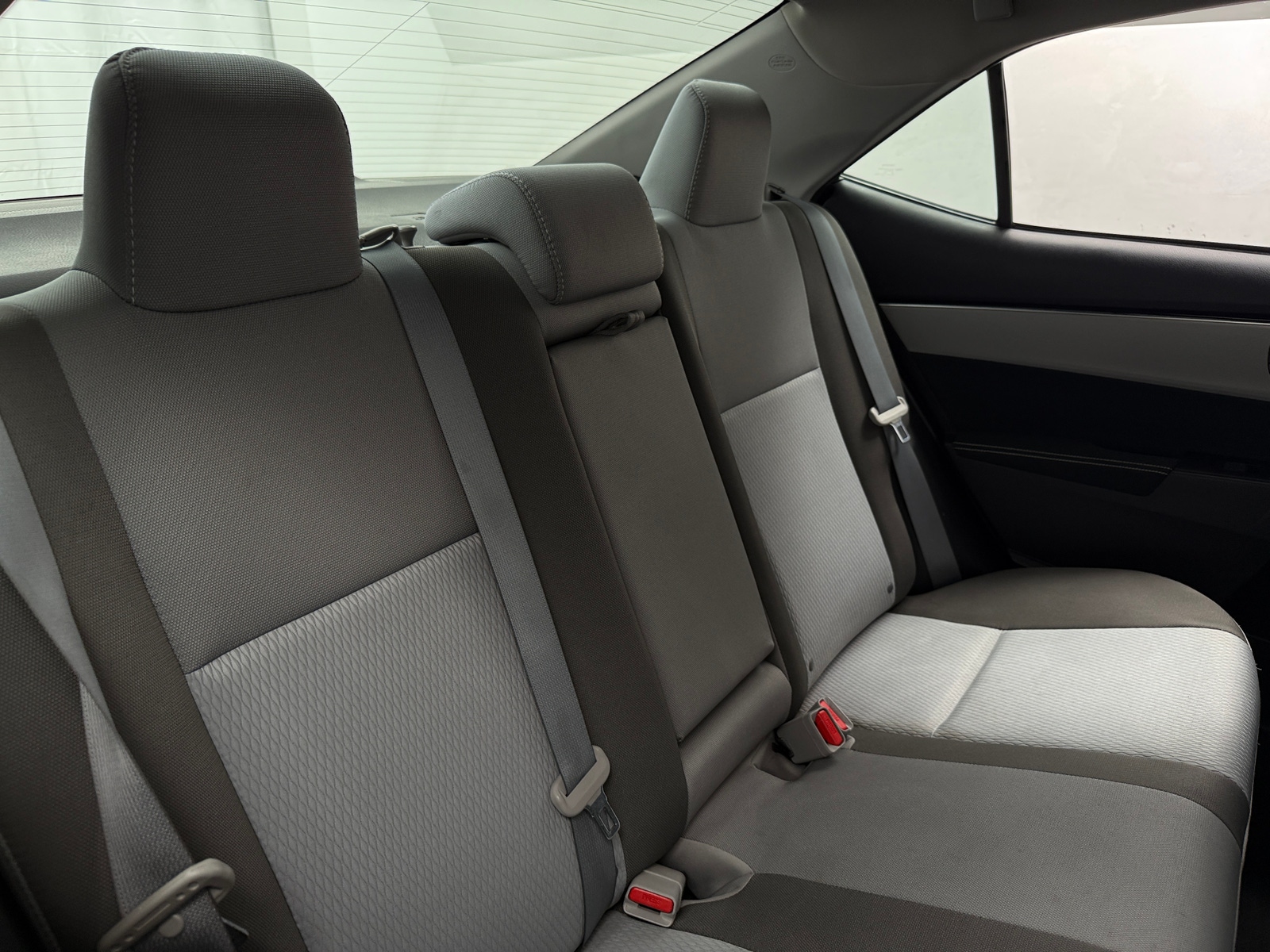 Thumbnail: 2017 Toyota Corolla - 6