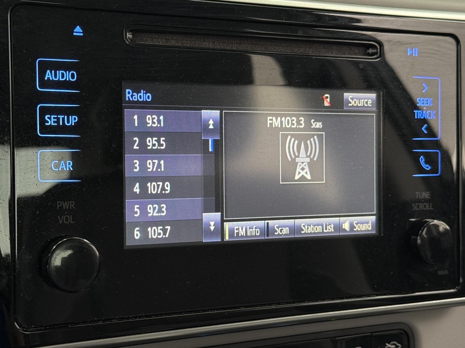 Thumbnail: 2017 Toyota Corolla - 4