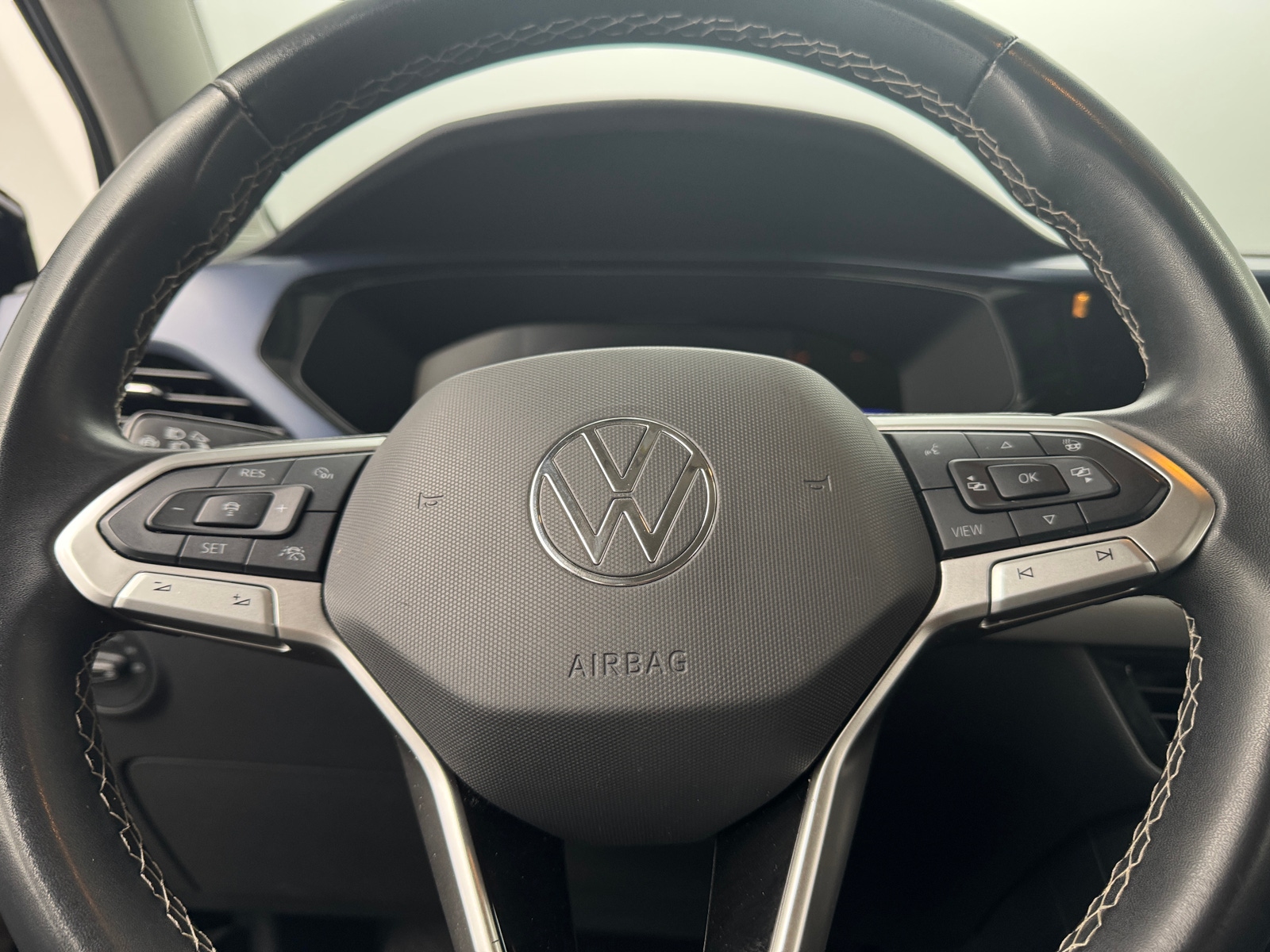 Thumbnail: 2024 Volkswagen Taos - 4