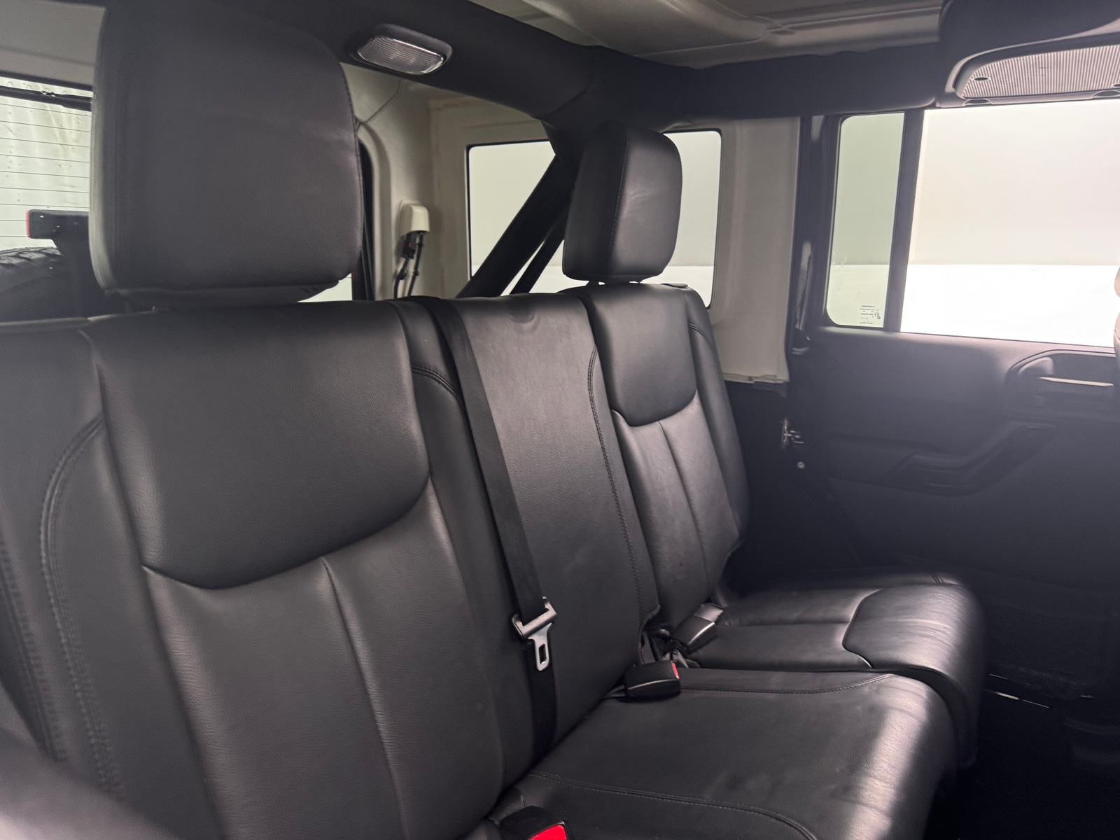 Thumbnail: 2015 Jeep Wrangler - 5