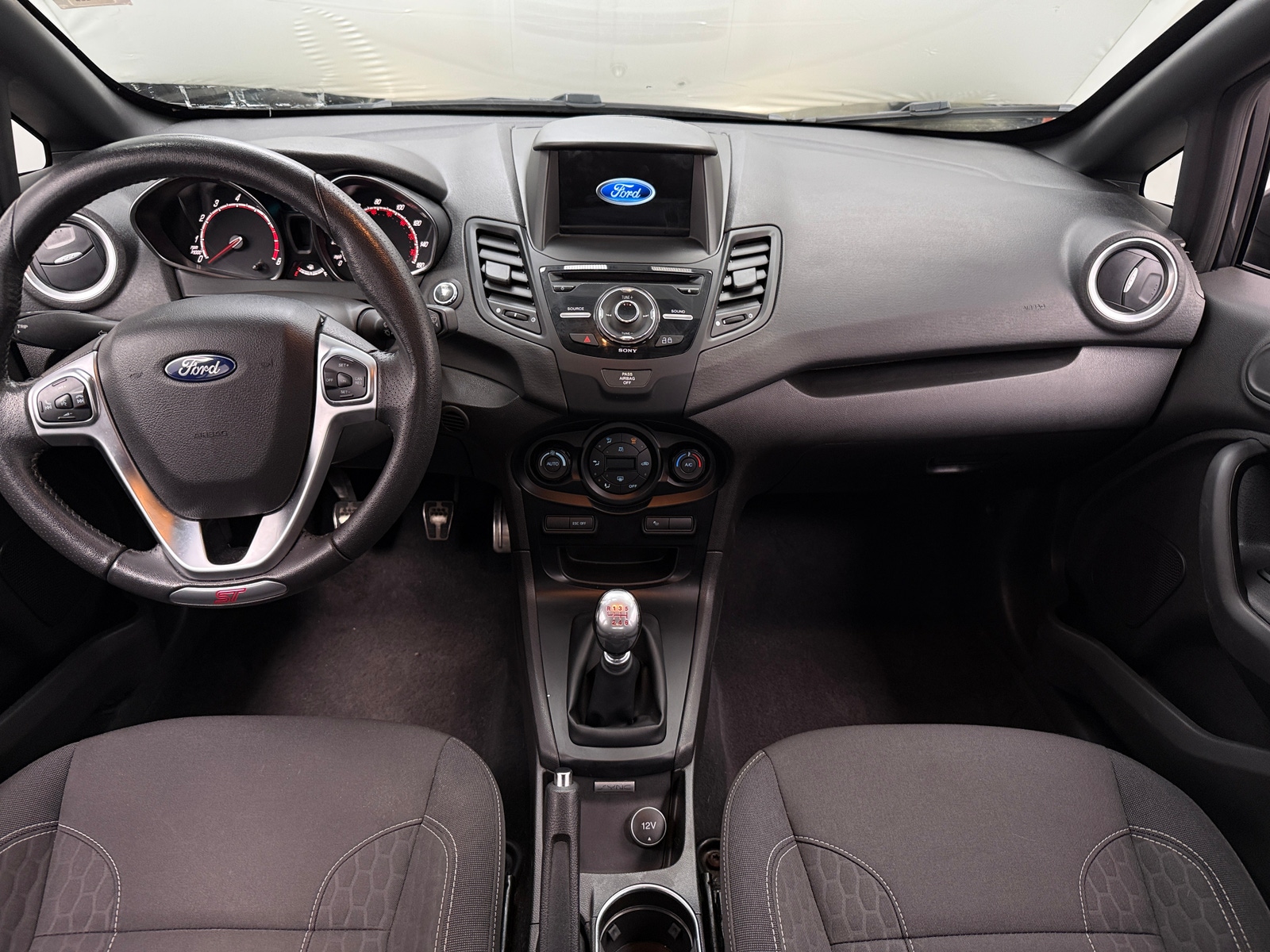 Thumbnail: 2018 Ford Fiesta - 3