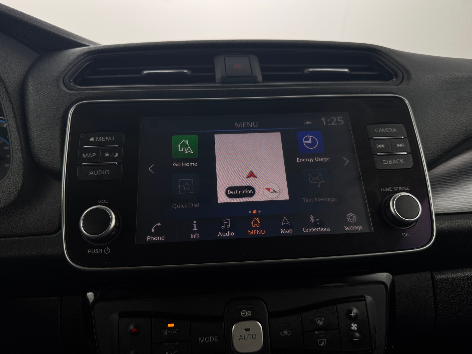 Thumbnail: 2020 Nissan Leaf - 3