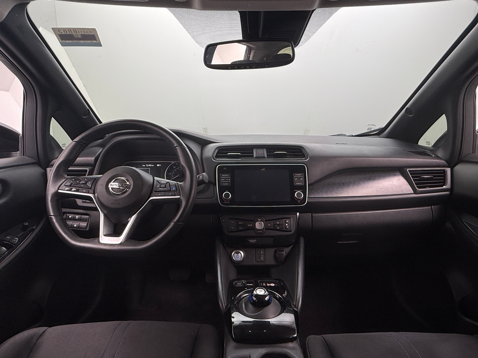 Thumbnail: 2020 Nissan Leaf - 3