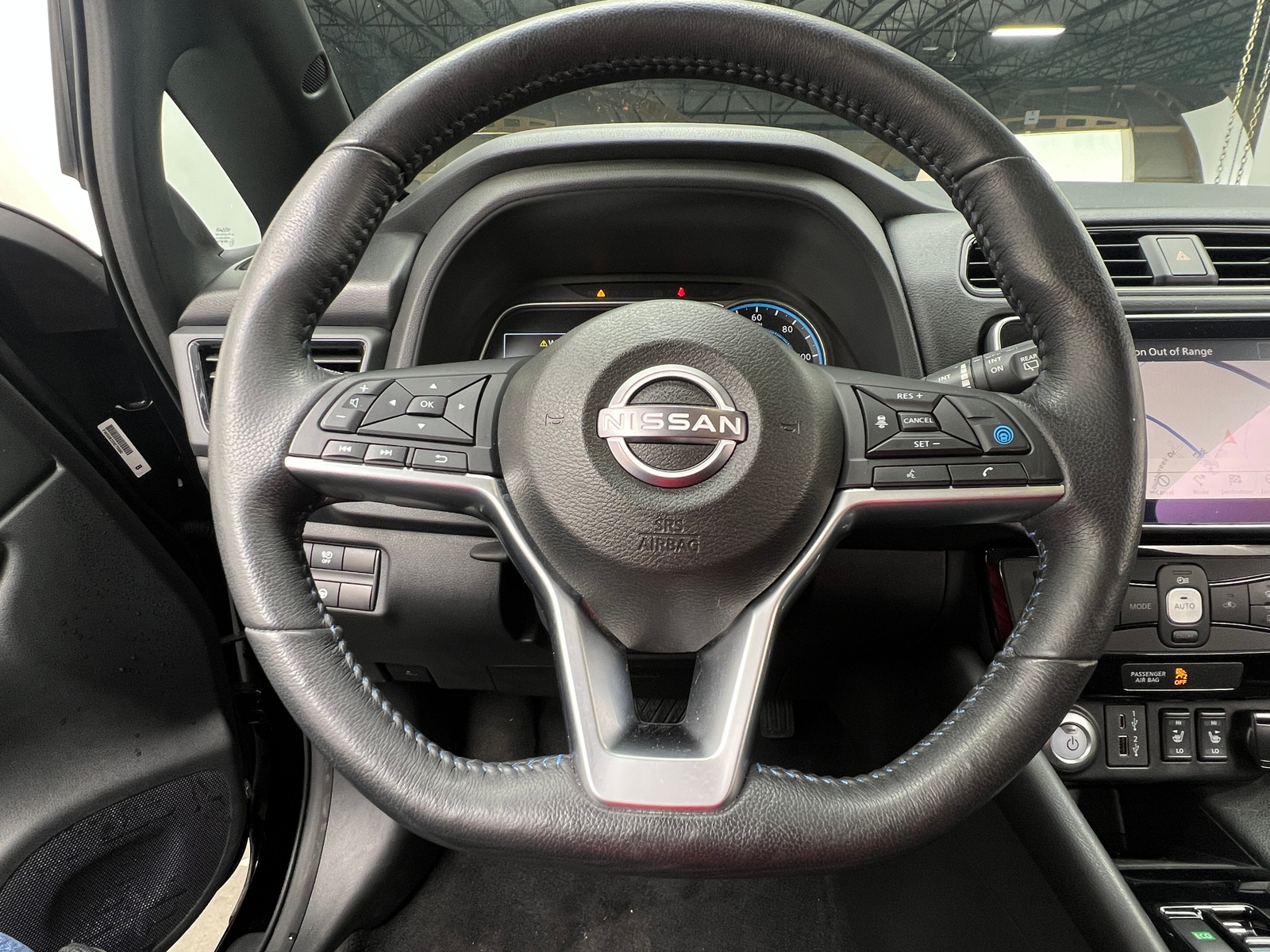 Thumbnail: 2023 Nissan Leaf - 5