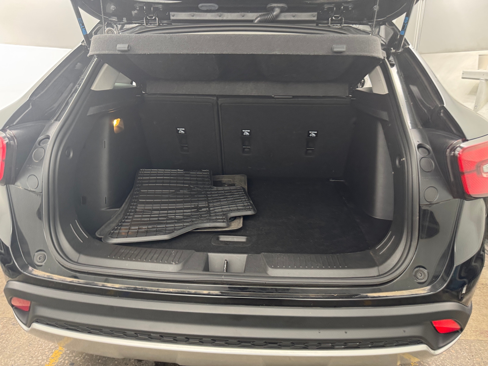 Thumbnail: 2024 Chevrolet Trax - 7