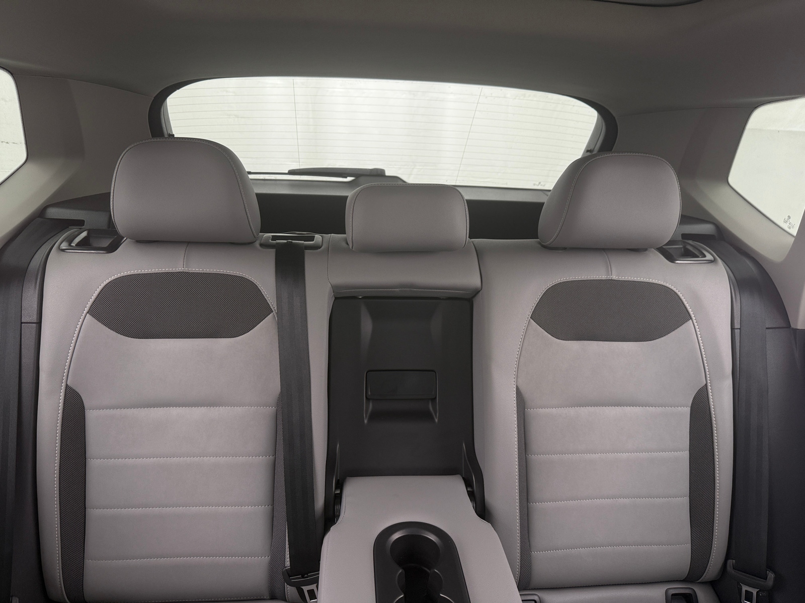 Thumbnail: 2023 Volkswagen Taos - 5