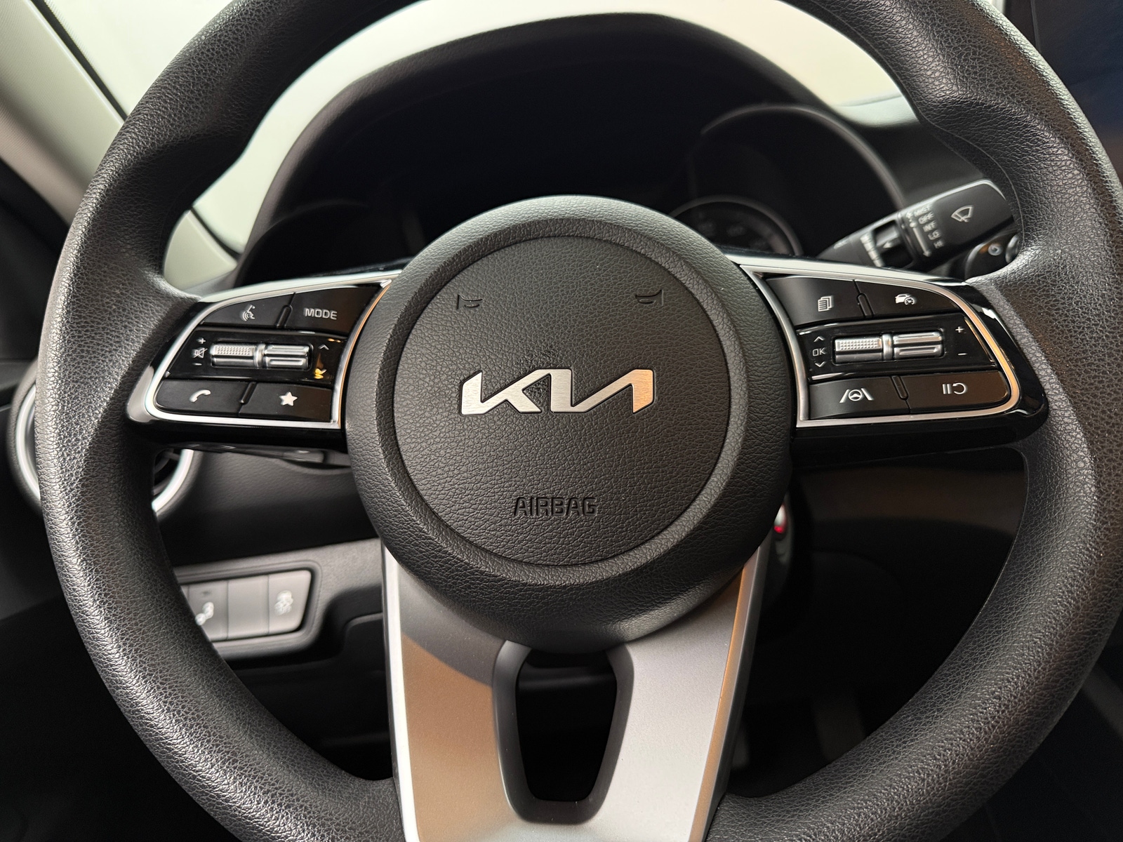 Thumbnail: 2024 Kia Forte - 5