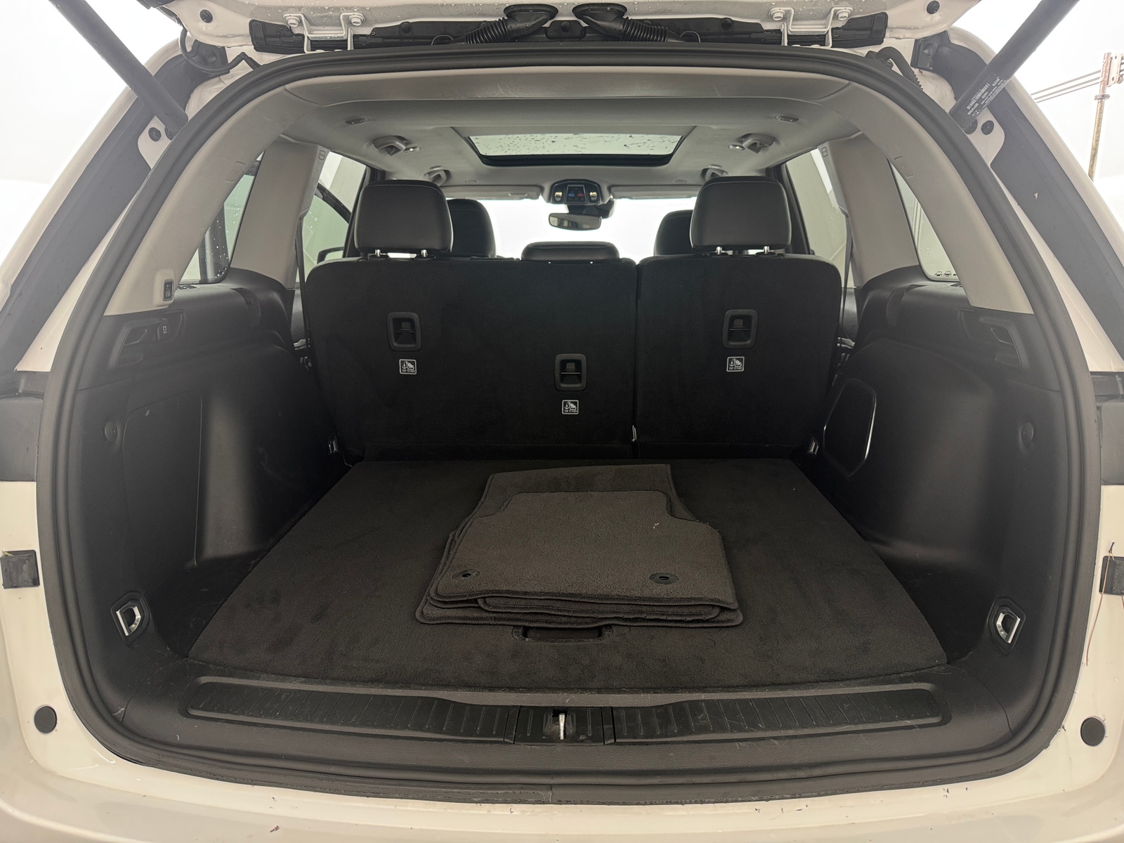 Thumbnail: 2023 Jeep Grand Cherokee - 6