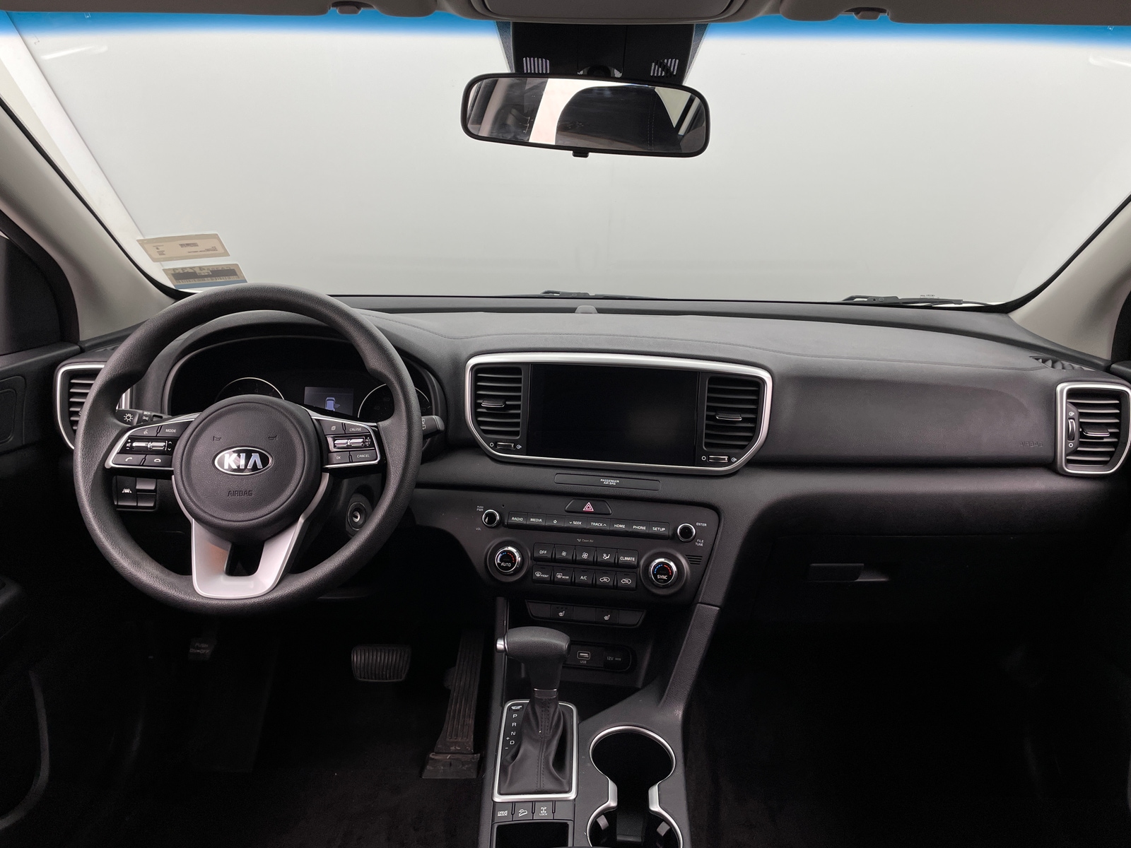 Thumbnail: 2020 Kia Sportage - 3