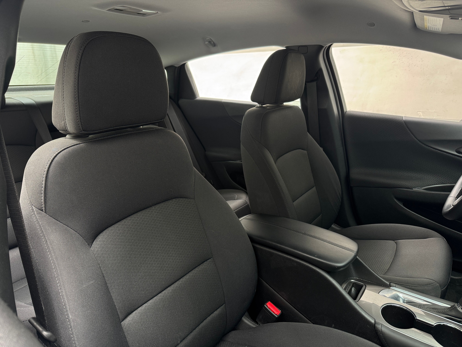 Thumbnail: 2017 Chevrolet Malibu - 2