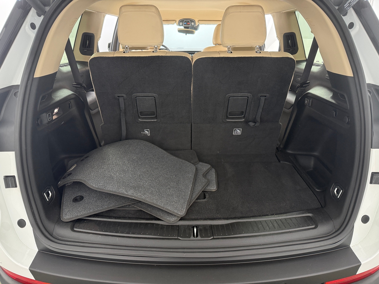 Thumbnail: 2022 Jeep Grand Cherokee L - 6