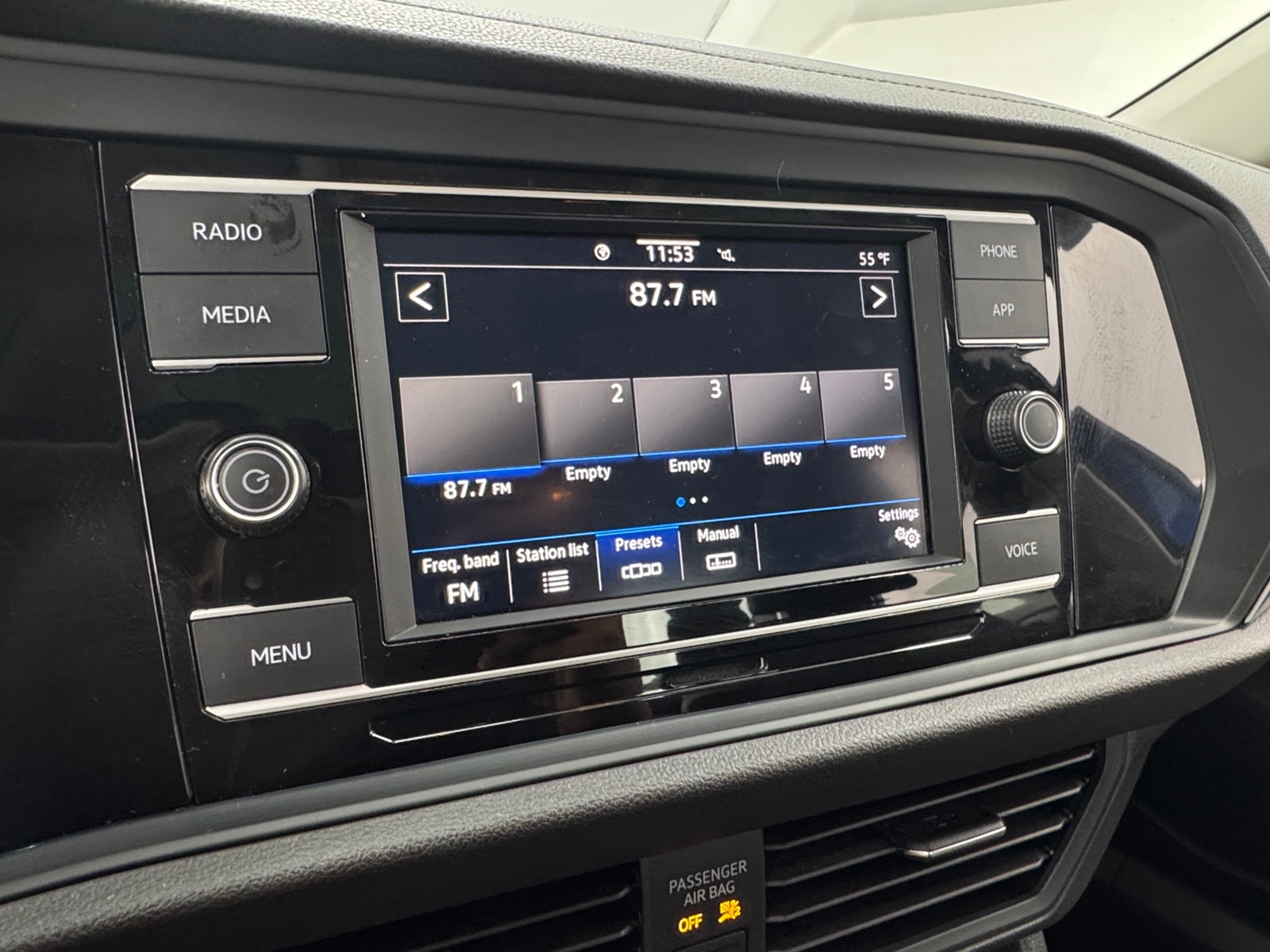 Thumbnail: 2022 Volkswagen Jetta - 3