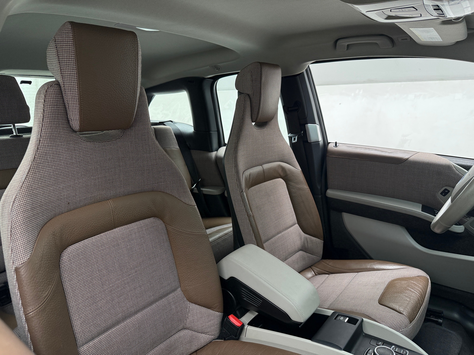 Thumbnail: 2018 BMW i3 - 2