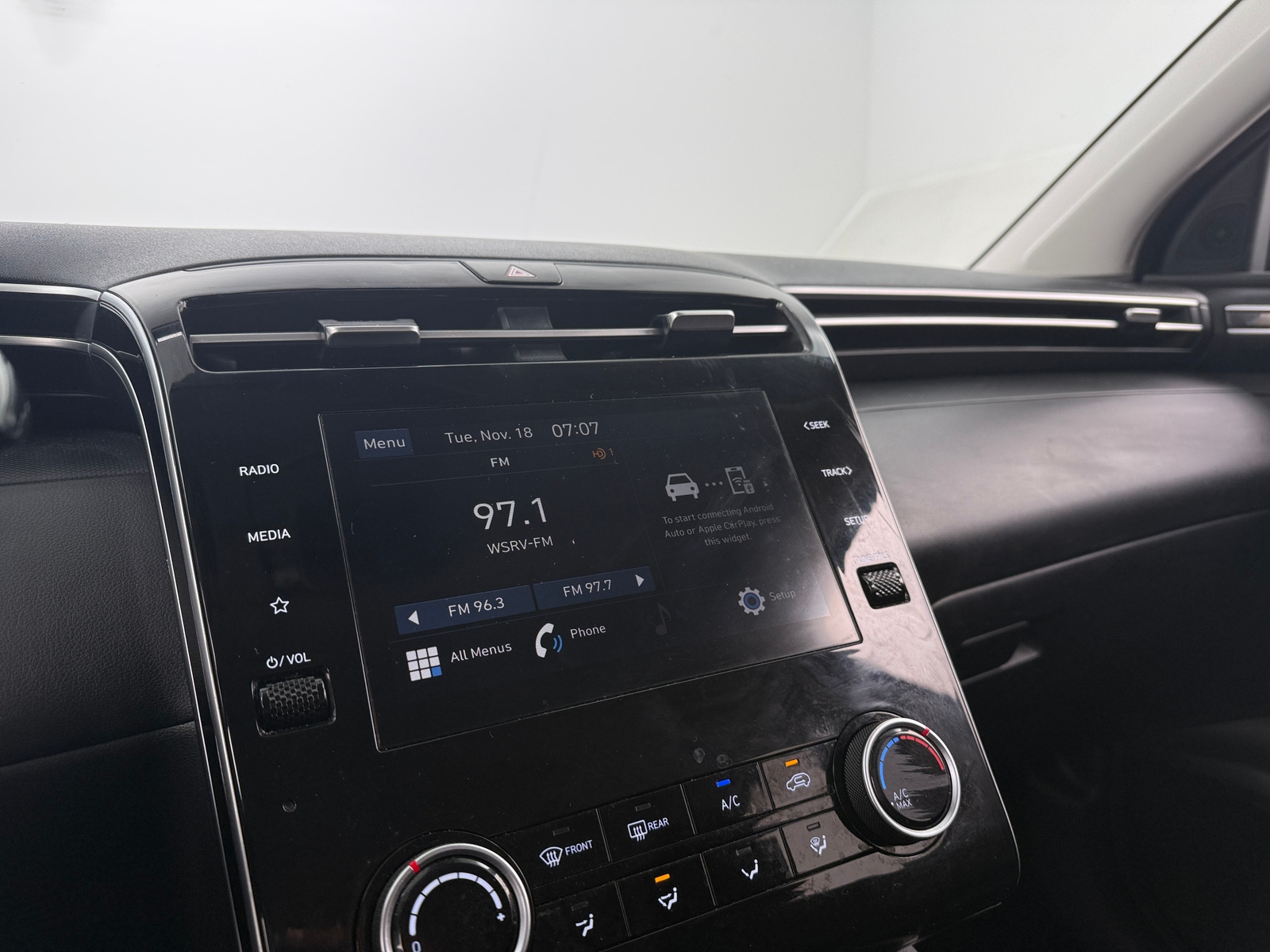 Thumbnail: 2023 Hyundai Tucson - 4