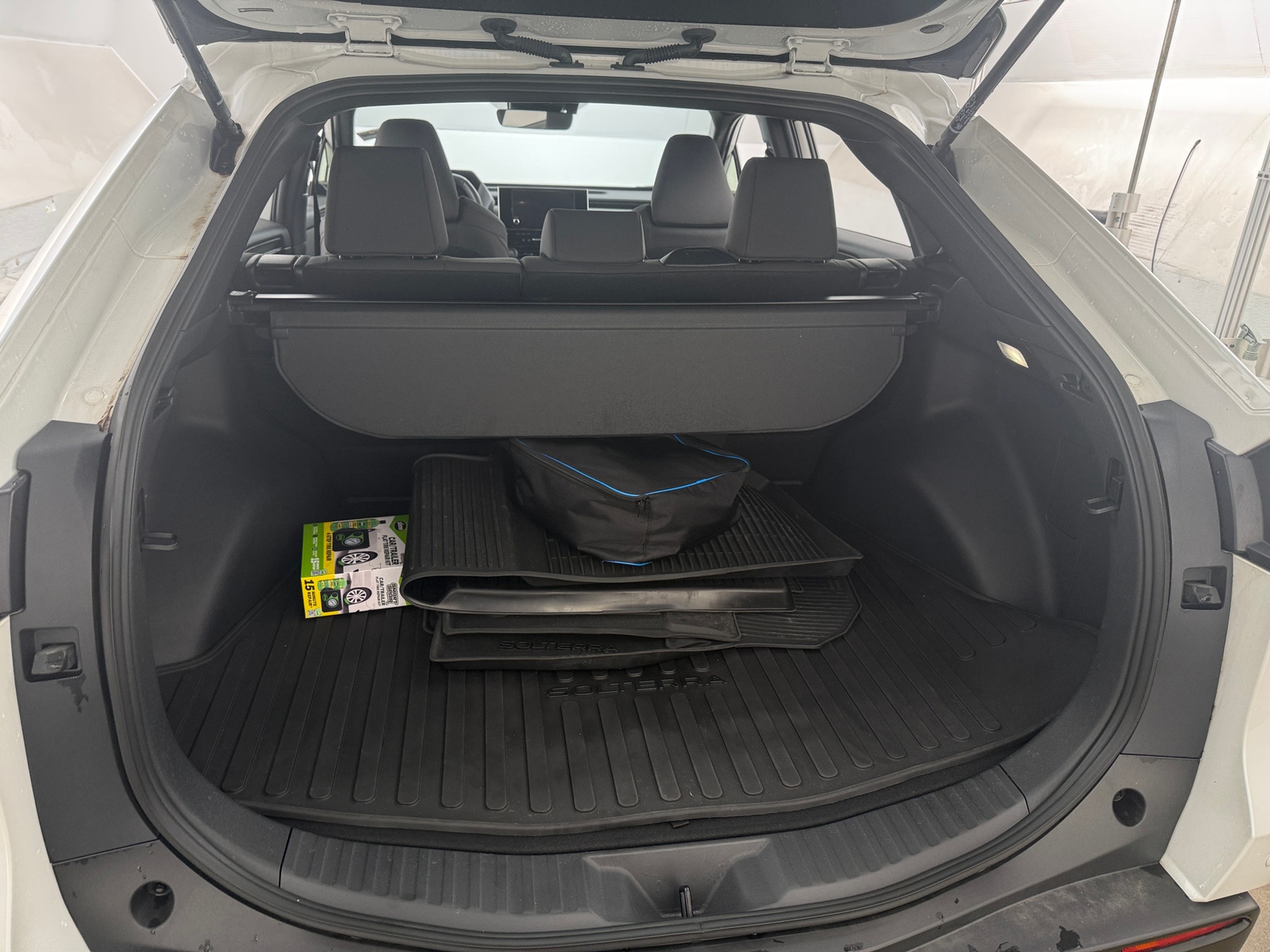 Thumbnail: 2024 Subaru Solterra - 7