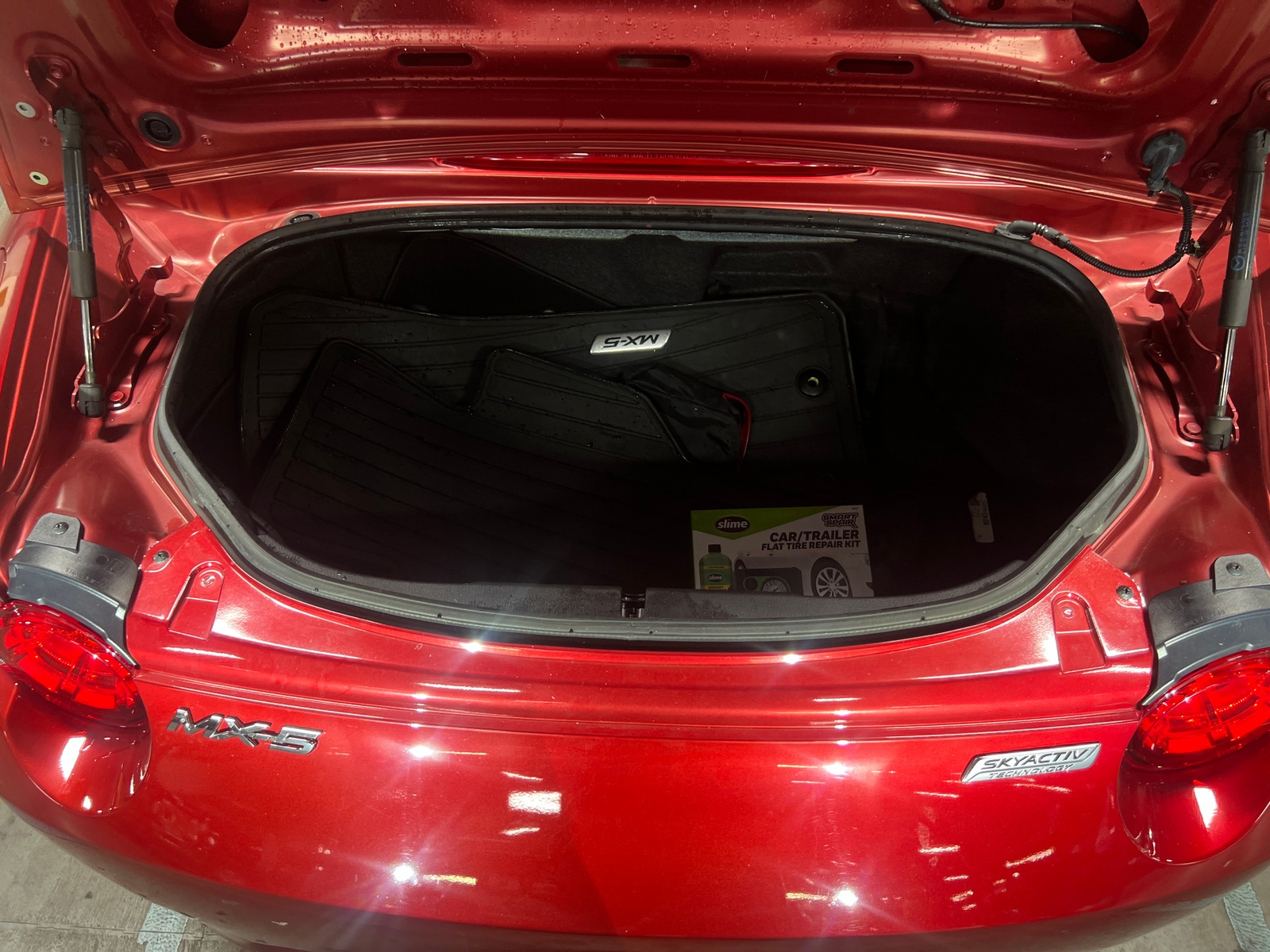 Thumbnail: 2016 Mazda MX-5 Miata - 6