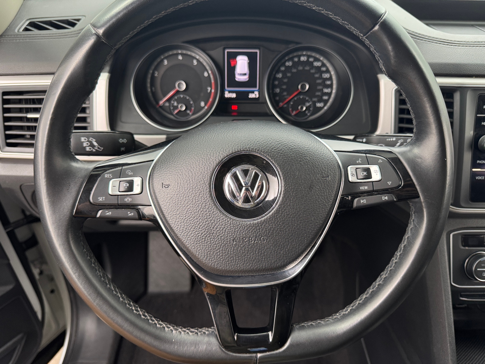 Thumbnail: 2019 Volkswagen Atlas - 4