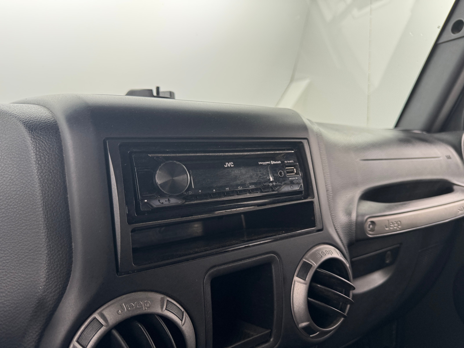 Thumbnail: 2015 Jeep Wrangler - 4