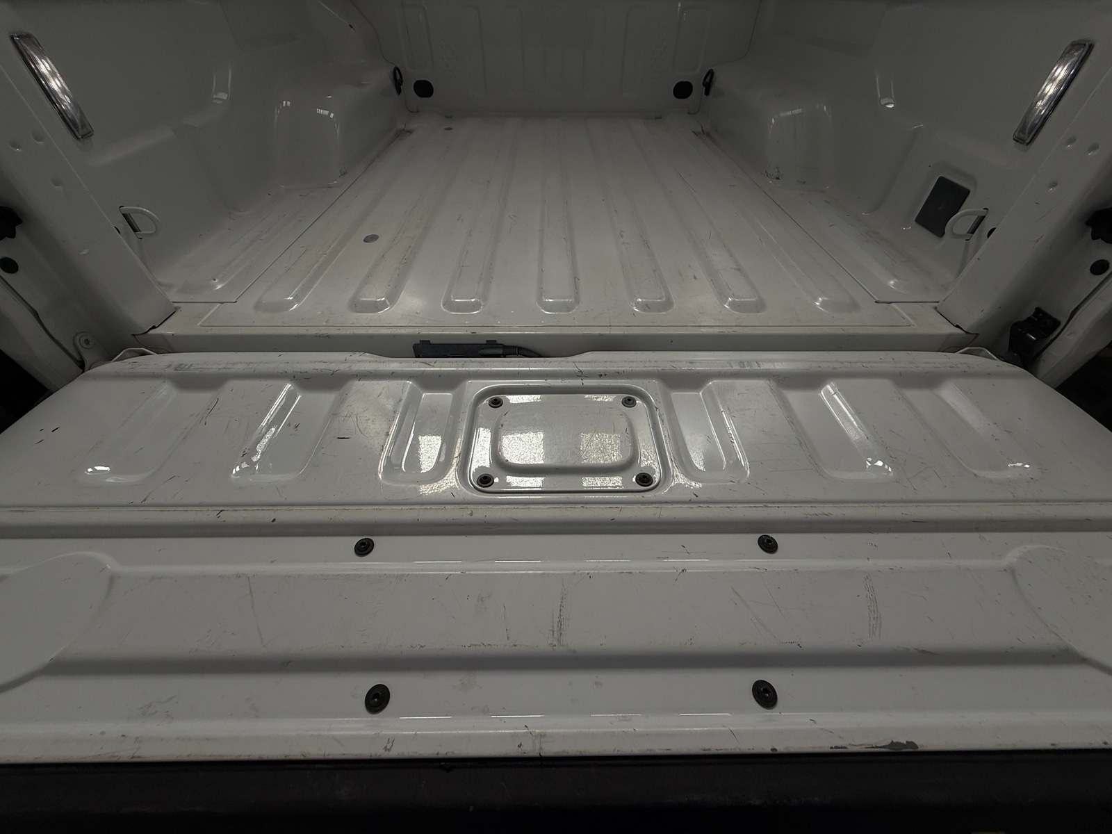 Thumbnail: 2022 Jeep Gladiator - 7