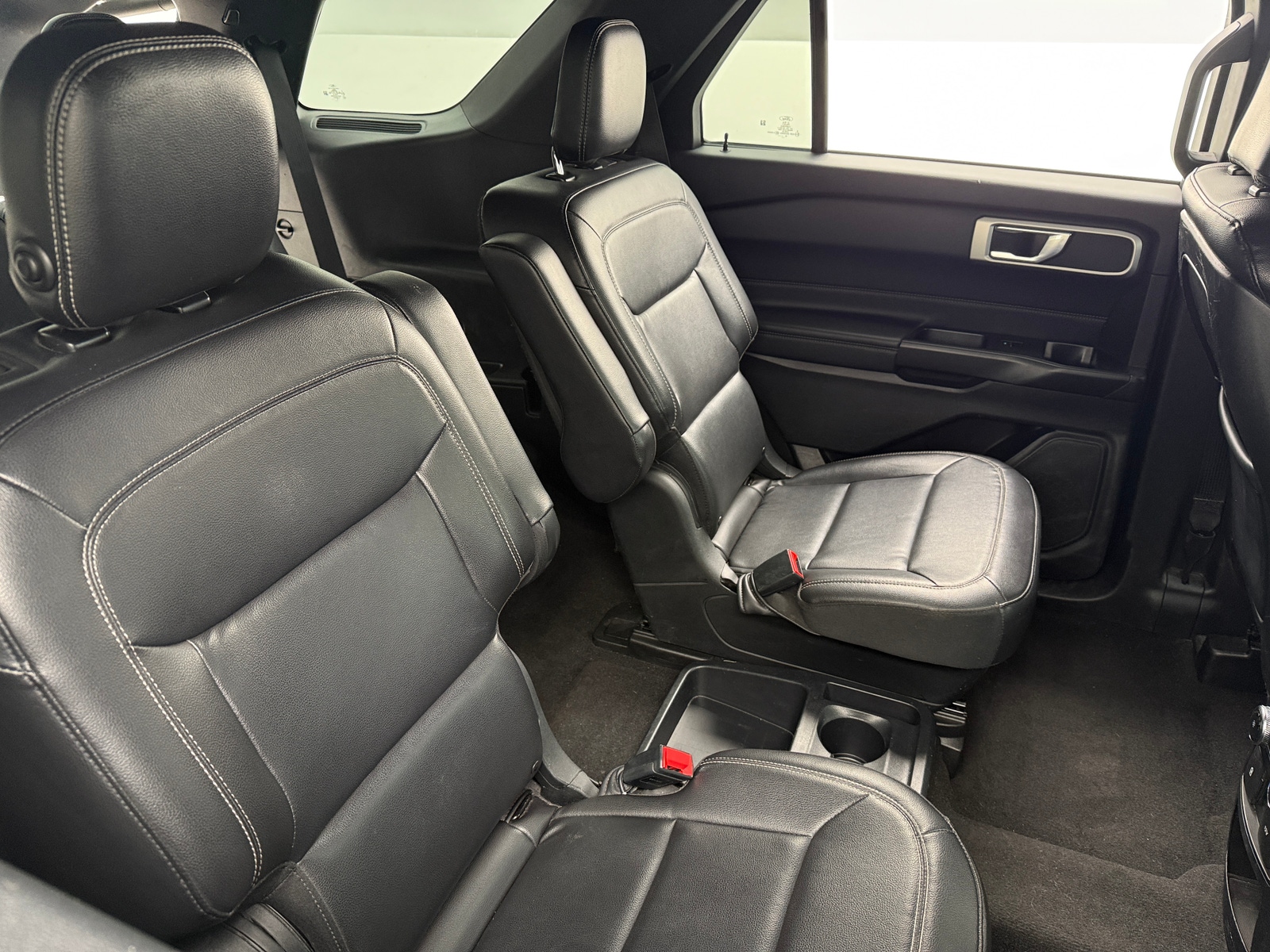 Thumbnail: 2020 Ford Explorer - 5