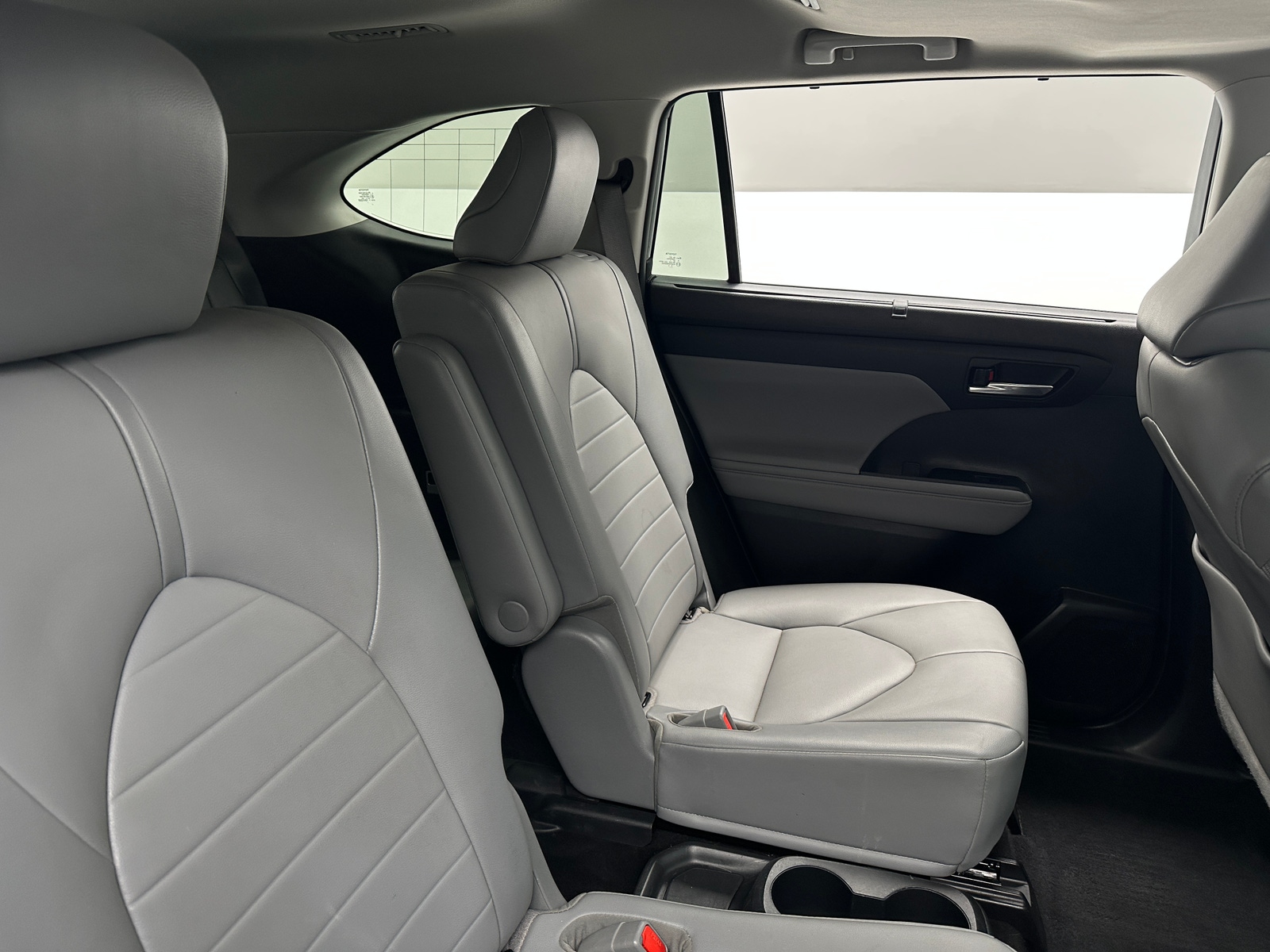 Thumbnail: 2021 Toyota Highlander - 5