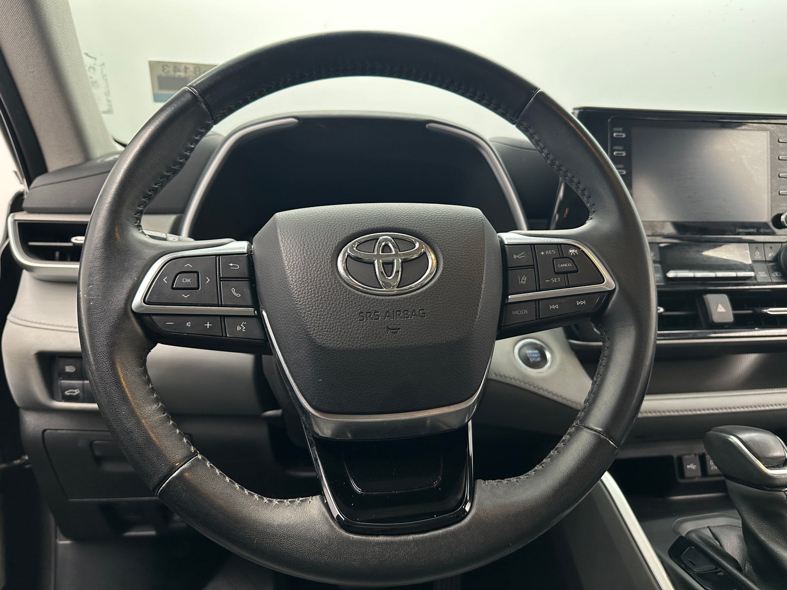 Thumbnail: 2021 Toyota Highlander - 4