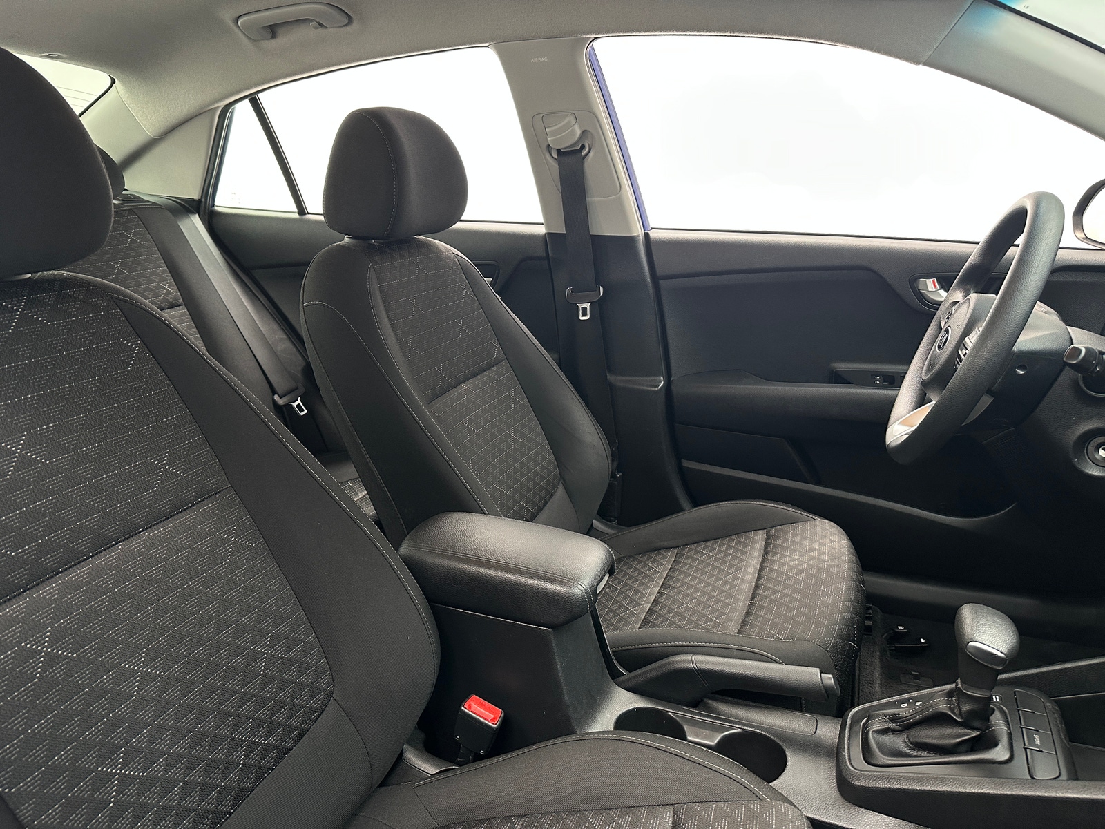 Thumbnail: 2020 Kia Rio - 2