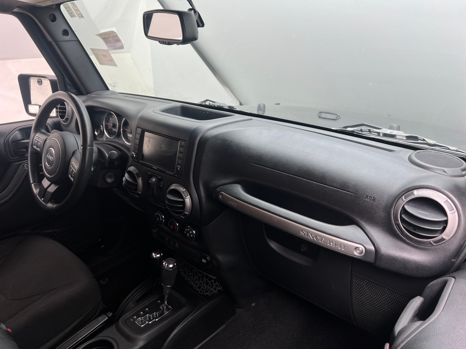 Thumbnail: 2015 Jeep Wrangler - 3