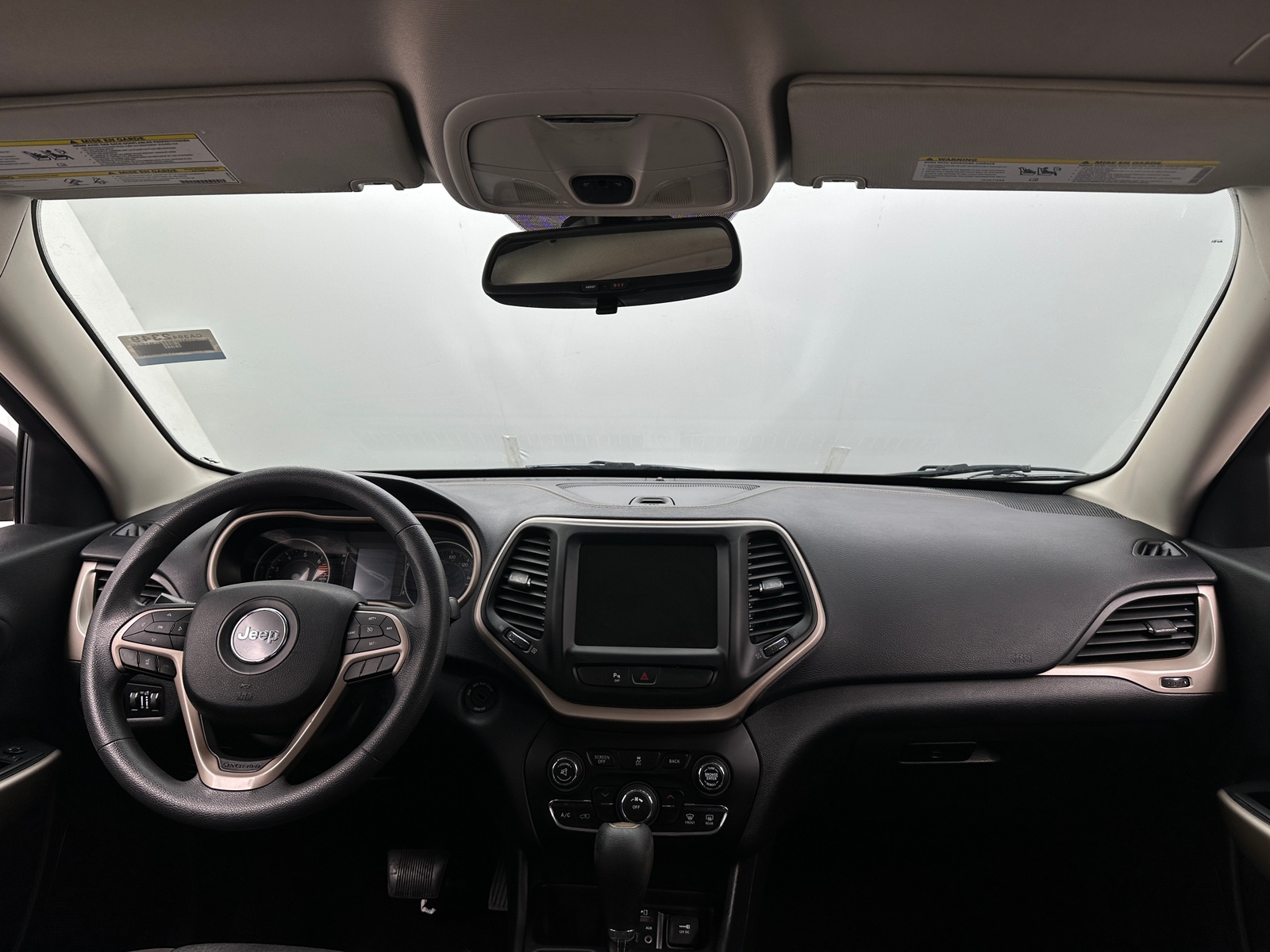 Thumbnail: 2018 Jeep Cherokee - 3