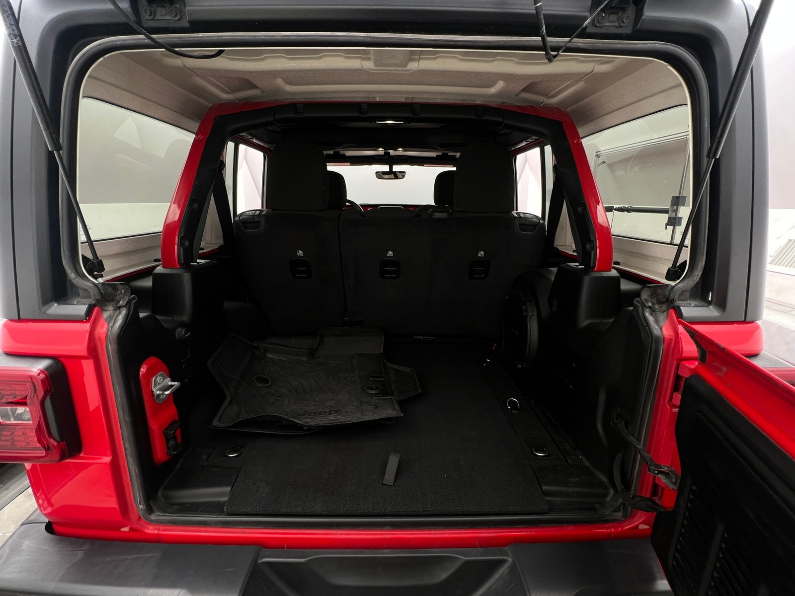 Thumbnail: 2021 Jeep Wrangler - 7