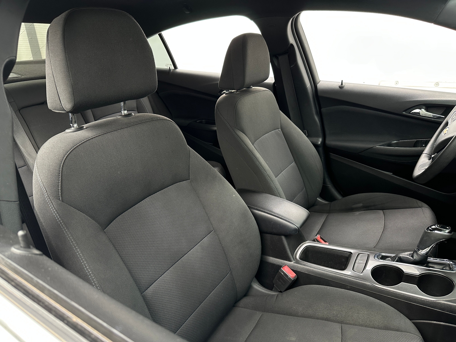 Thumbnail: 2018 Chevrolet Cruze - 2