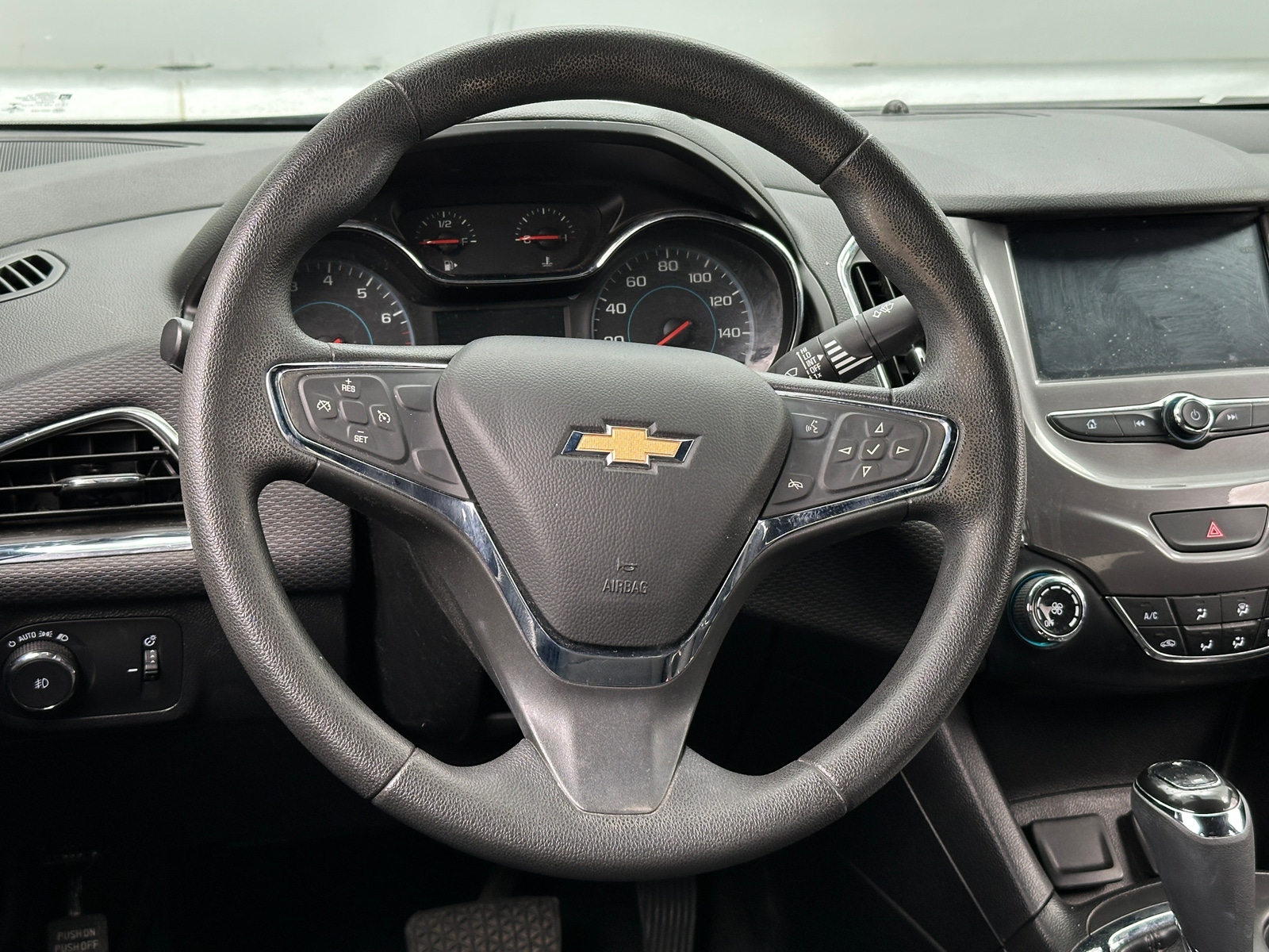 Thumbnail: 2018 Chevrolet Cruze - 5