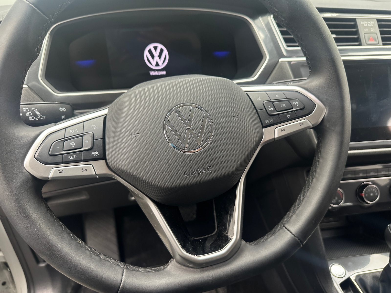 Thumbnail: 2024 Volkswagen Tiguan - 4