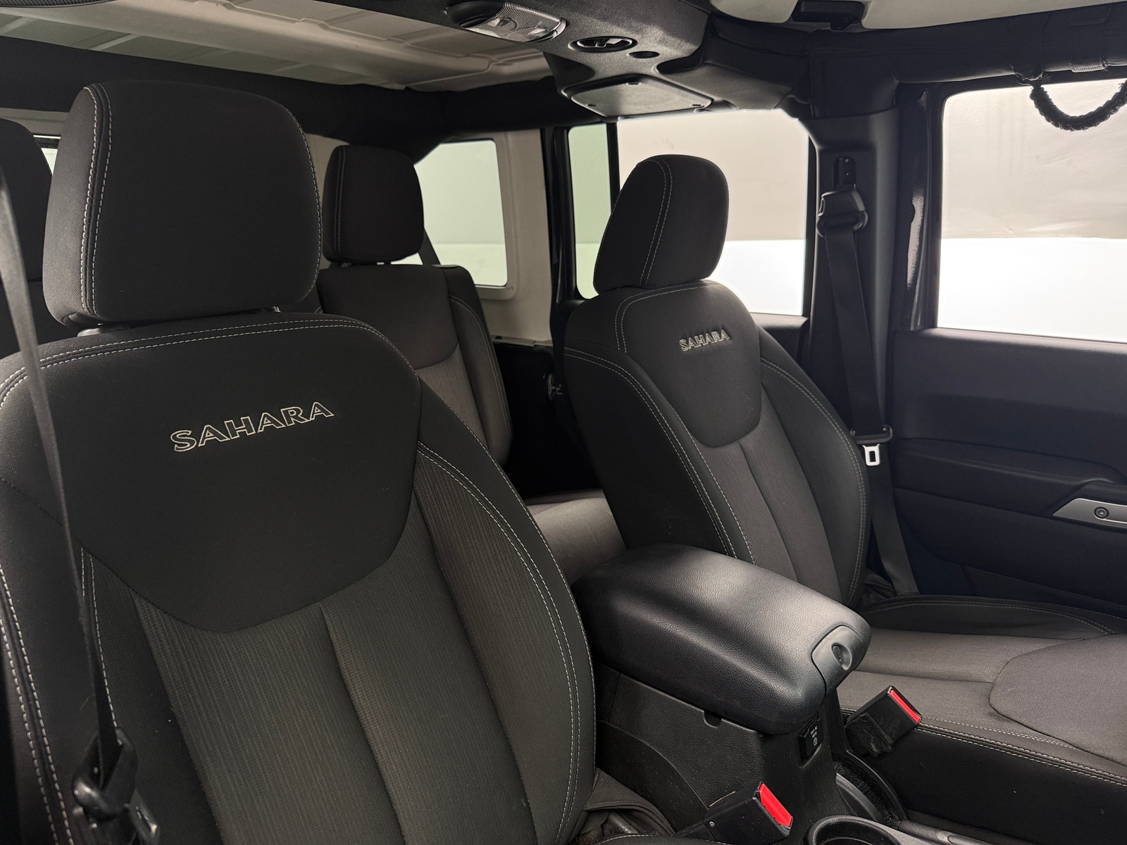 Thumbnail: 2016 Jeep Wrangler - 2