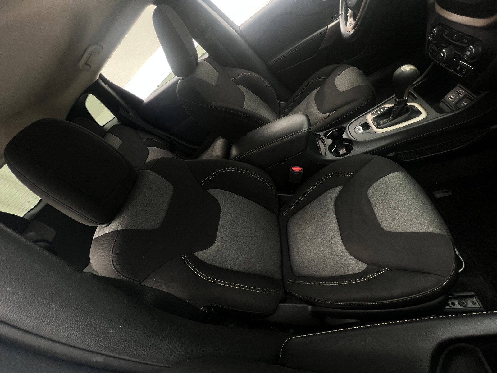 Thumbnail: 2018 Jeep Cherokee - 2