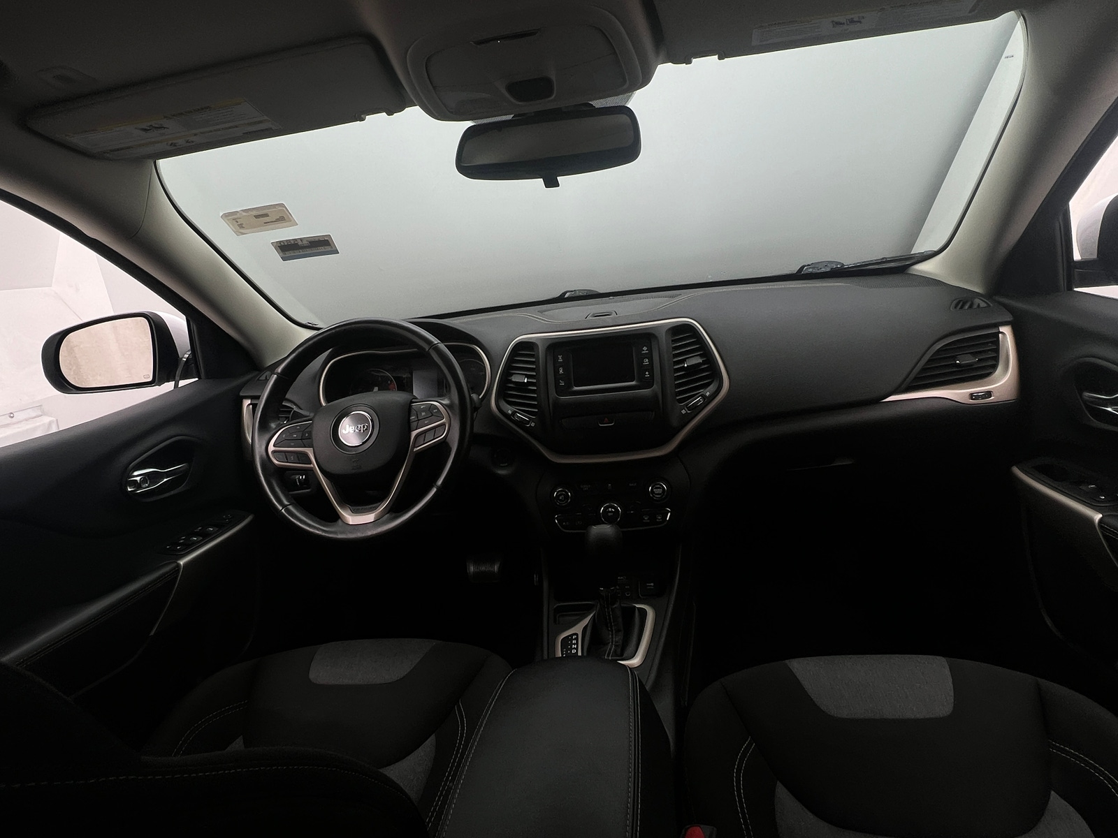 Thumbnail: 2018 Jeep Cherokee - 3