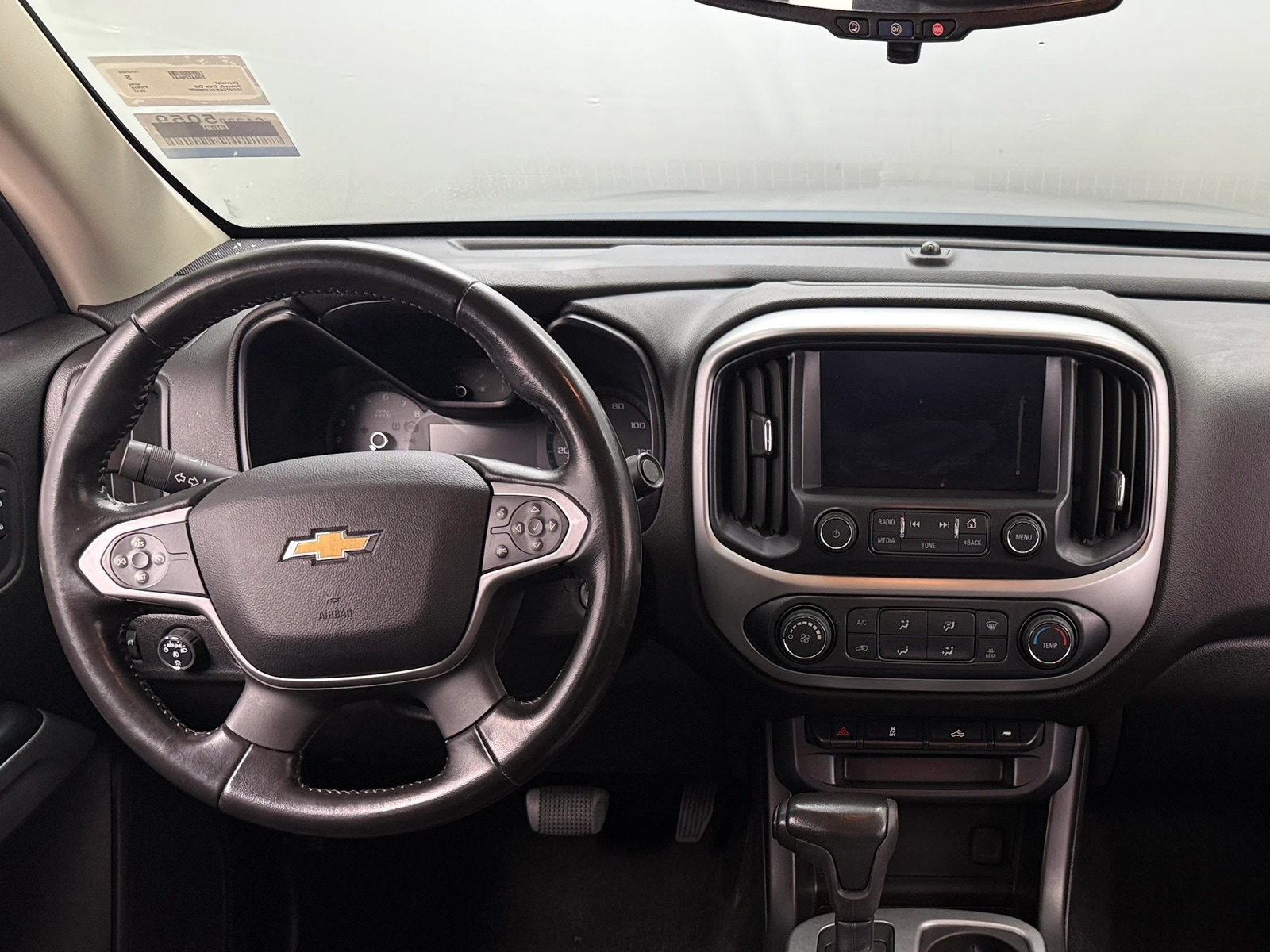 Thumbnail: 2017 Chevrolet Colorado - 3