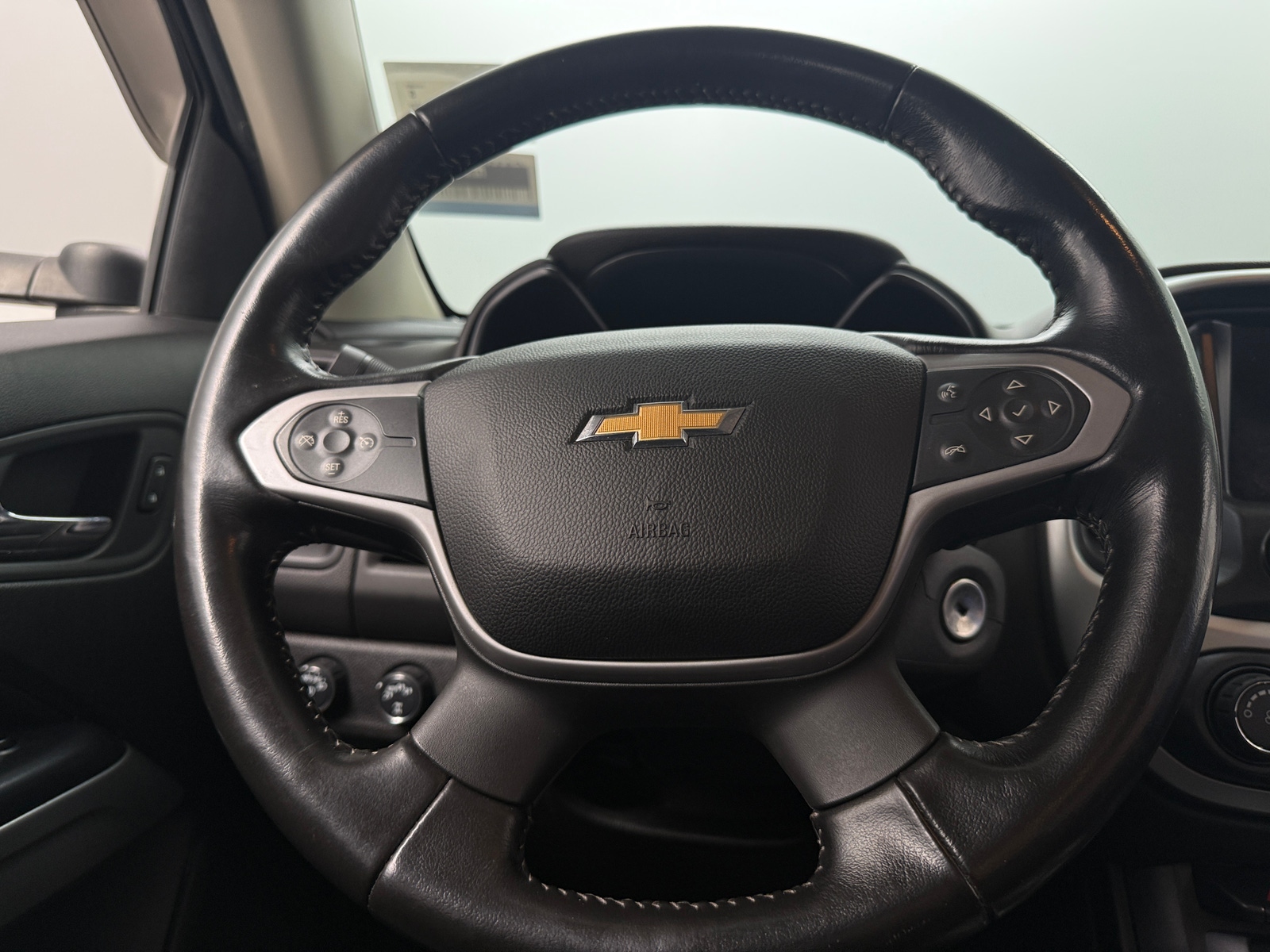 Thumbnail: 2017 Chevrolet Colorado - 5