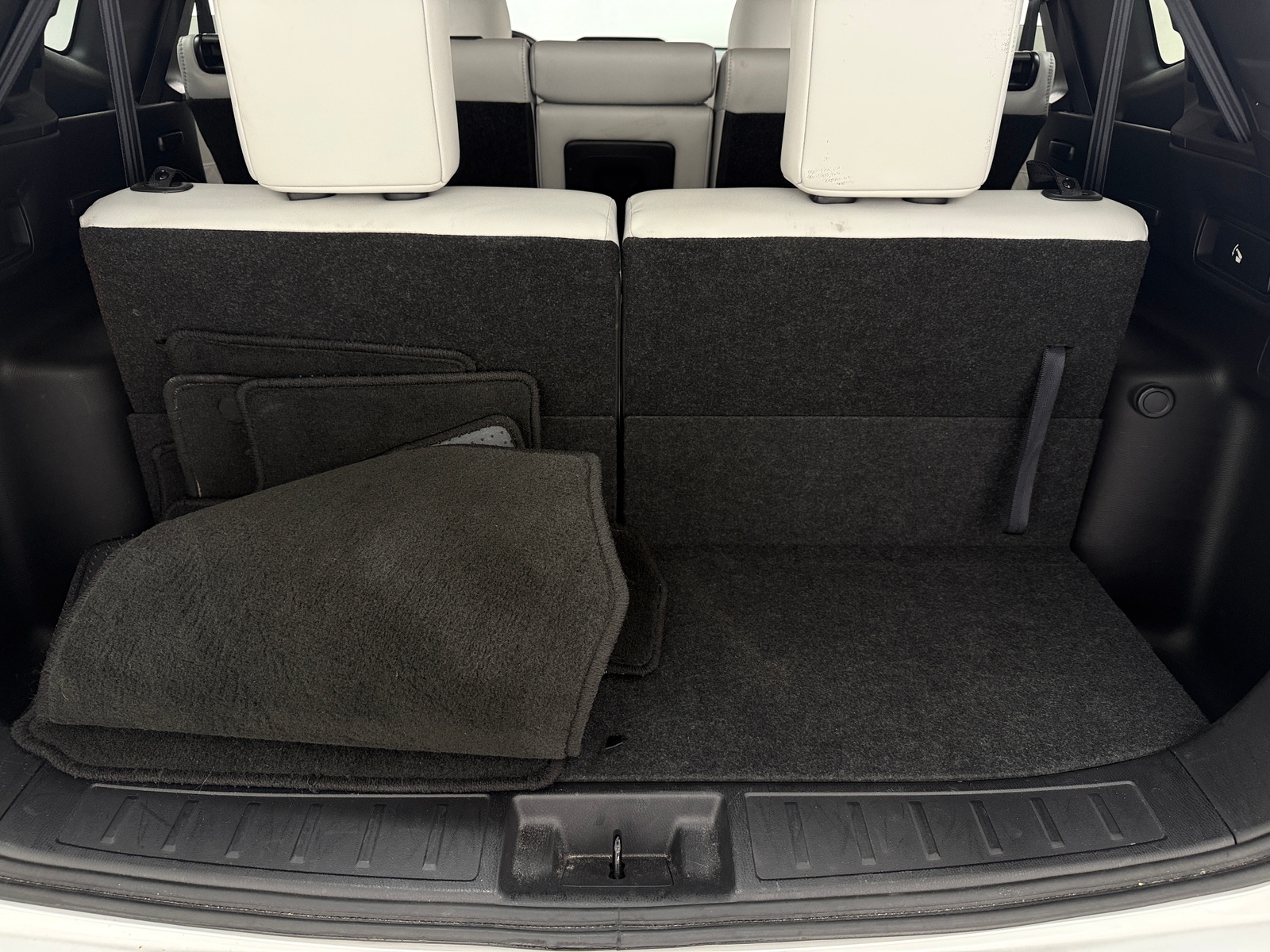 Thumbnail: 2024 Mitsubishi Outlander - 6