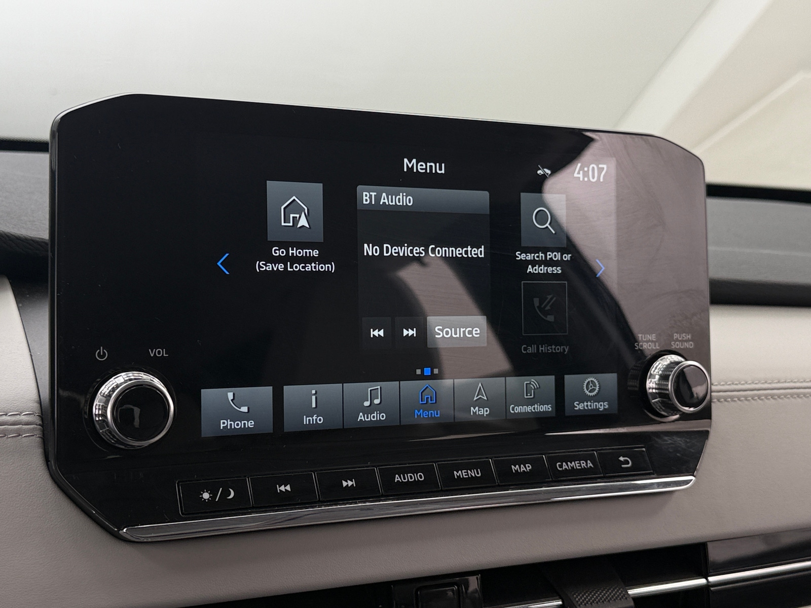 Thumbnail: 2024 Mitsubishi Outlander - 3