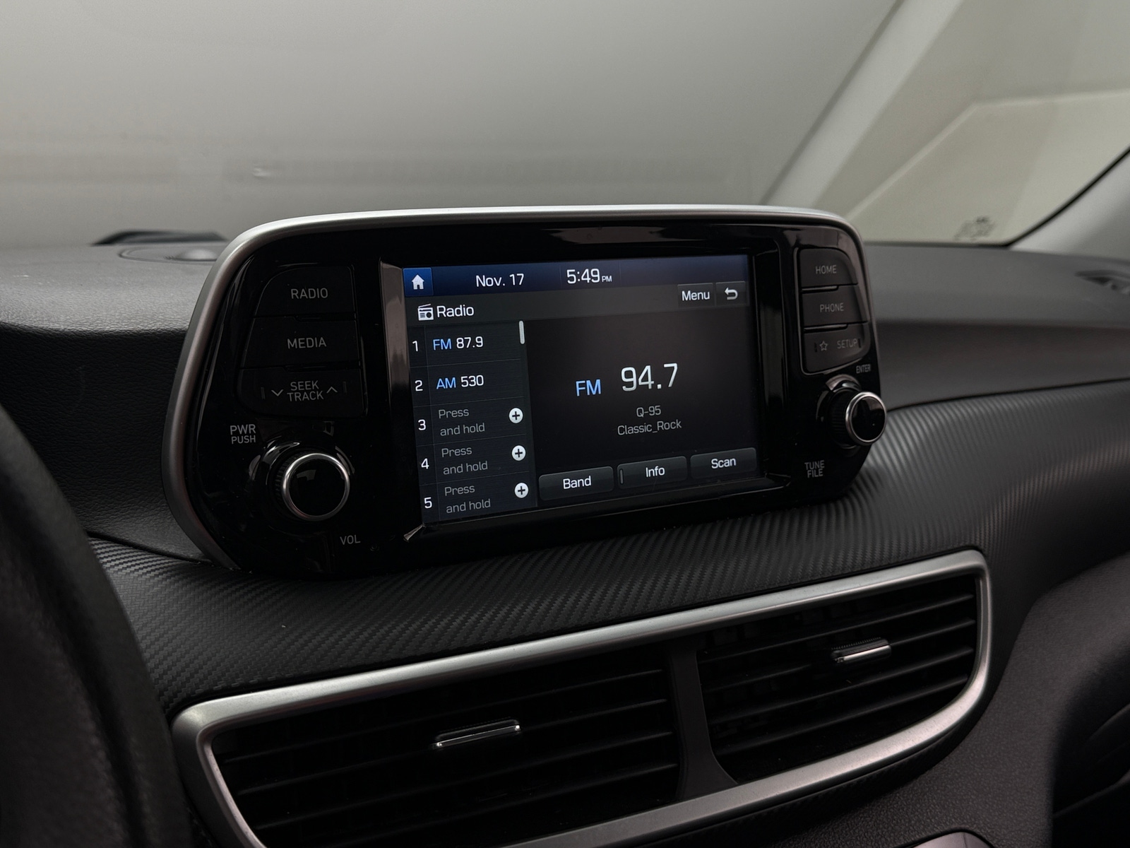 Thumbnail: 2019 Hyundai Tucson - 4